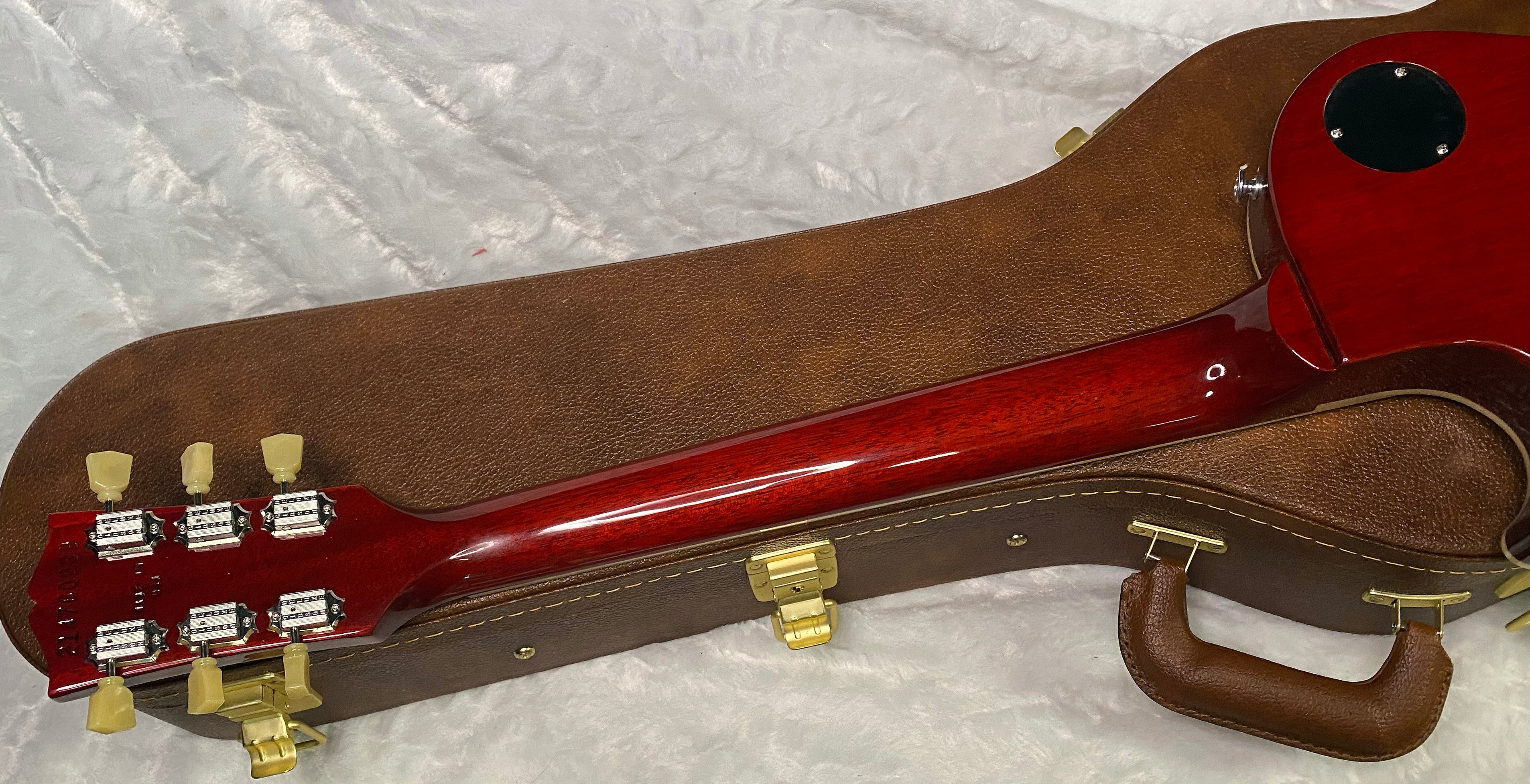 NEW ! Gibson Les Paul Standard '50s - Heritage Cherry Sunburst - Only 9 lbs - Authorized Dealer - G07257