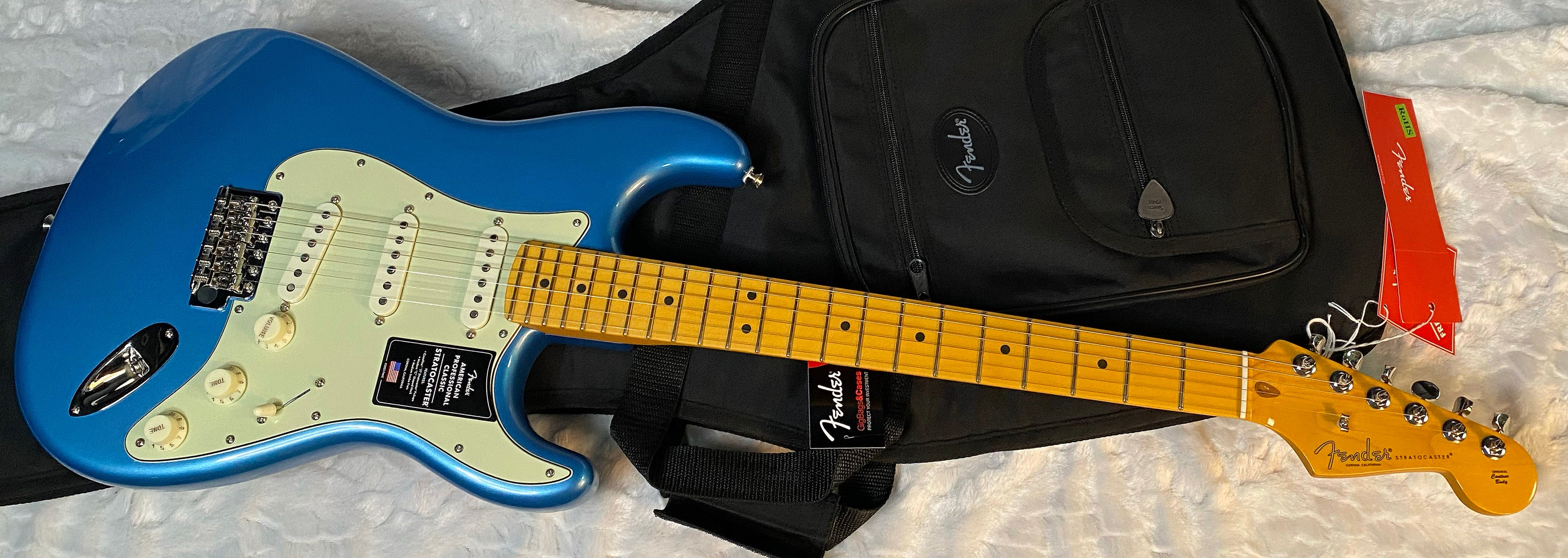 NEW! Fender American Professional Classic Stratocaster - Faded Lake Placid Blue - 7.65lbs - Authorized Dealer - G05768