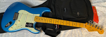 NEW! Fender American Professional Classic Stratocaster - Faded Lake Placid Blue - 7.65lbs - Authorized Dealer - G05768