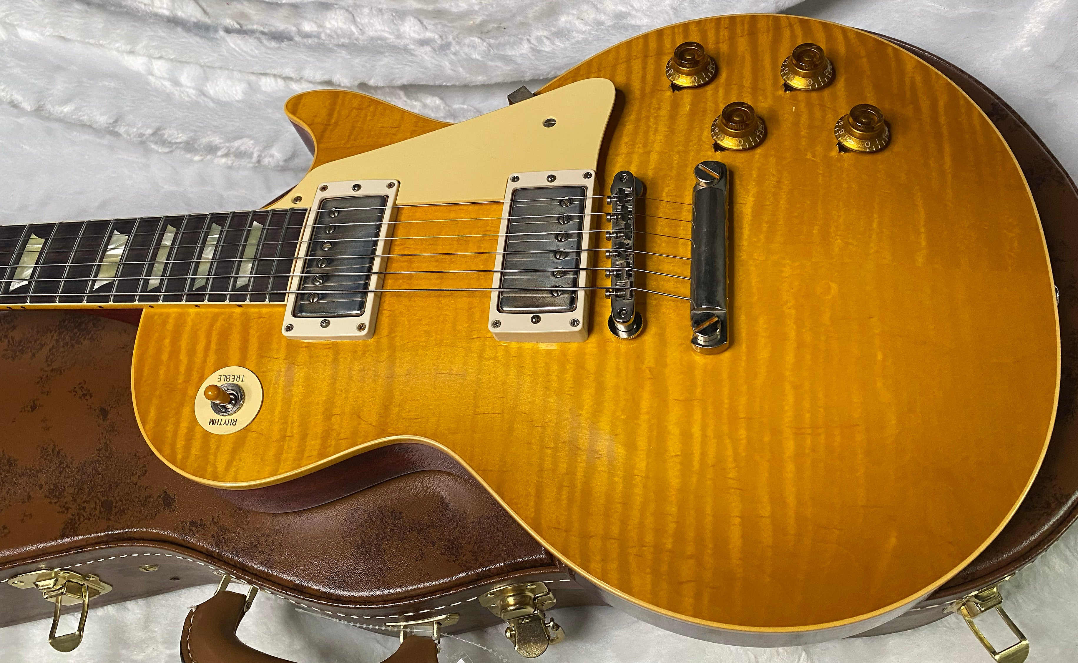 NEW ! Gibson Custom Shop 1959 Les Paul - Lemon Burst VOS - Authorized Dealer - Hand Picked Flame Top - ONLY 8.5 lbs - G07267