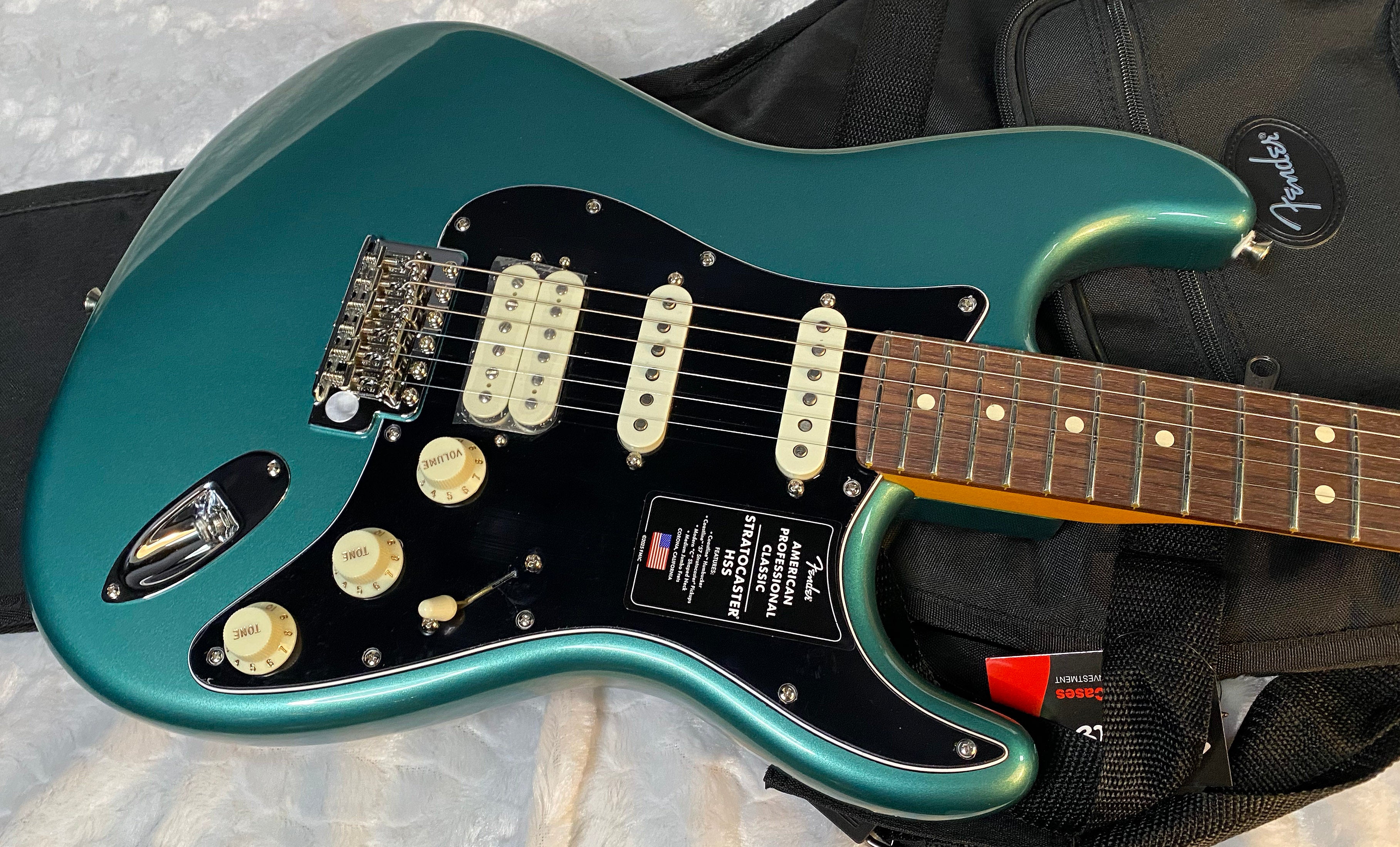 NEW ! Fender American Professional Classic Stratocaster HSS - Faded Sherwood Green Metallic - 7.9lbs - Authorized Dealer - G05778