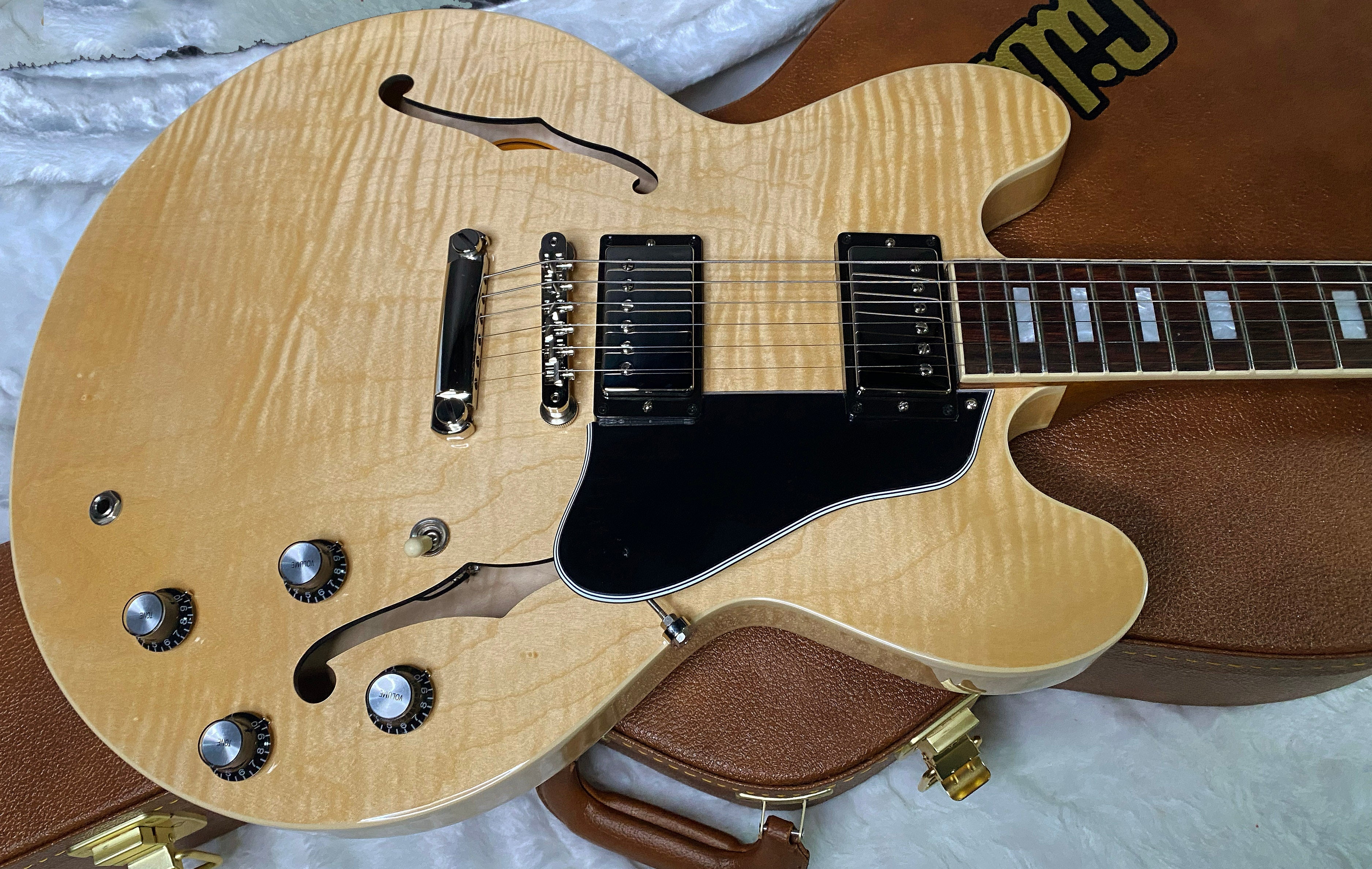 NEW ! Gibson ES-335 Block Inlay - Figured Natural - Authorized Dealer - Beautiful Maple - 8 lbs - G07274