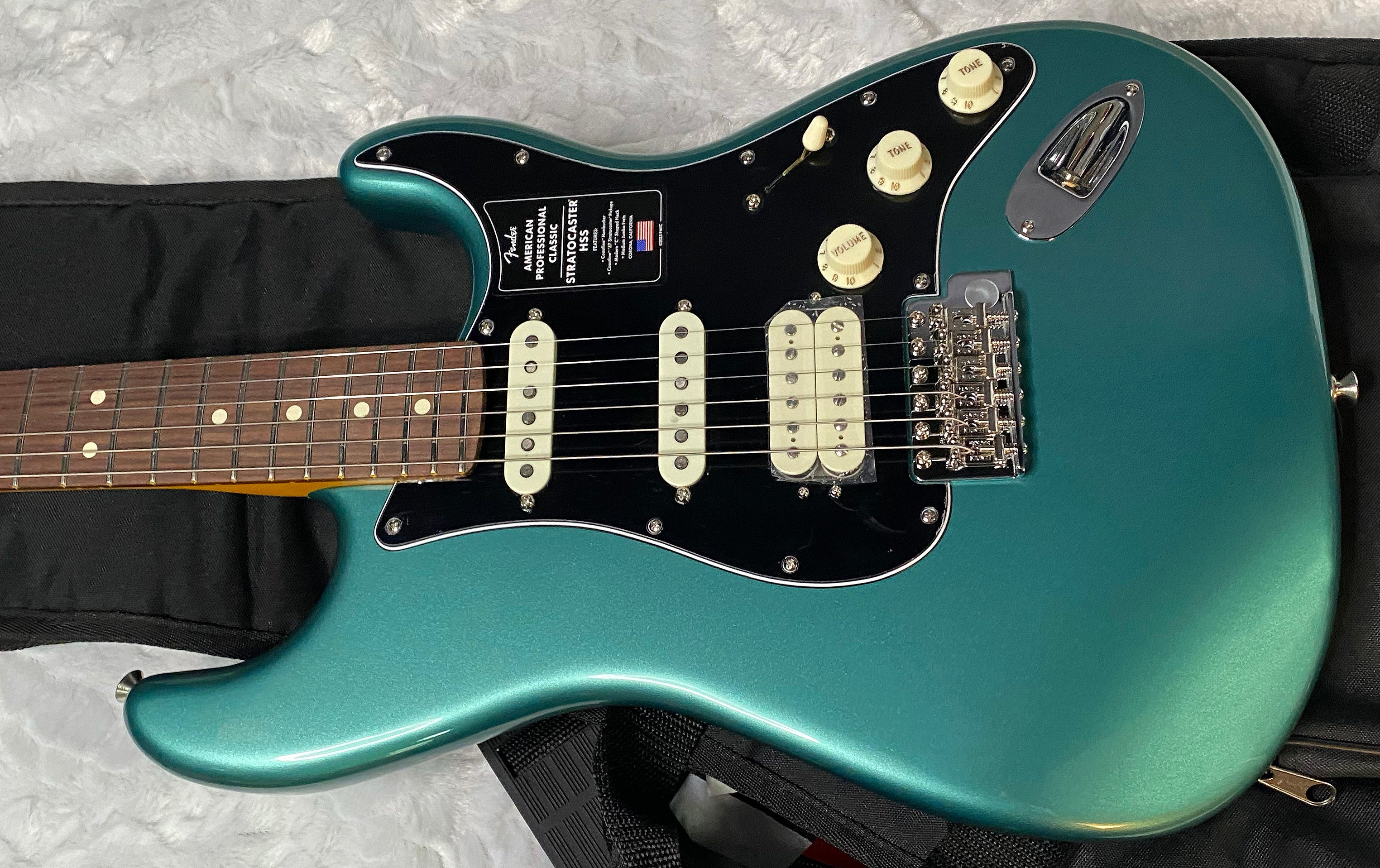 NEW ! Fender American Professional Classic Stratocaster HSS - Faded Sherwood Green Metallic - 7.9lbs - Authorized Dealer - G05778