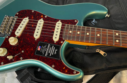 NEW ! Fender  American Professional Classic Stratocaster - Faded Sherwood Green Metallic - 7.5lbs - Authorized Dealer - G05772