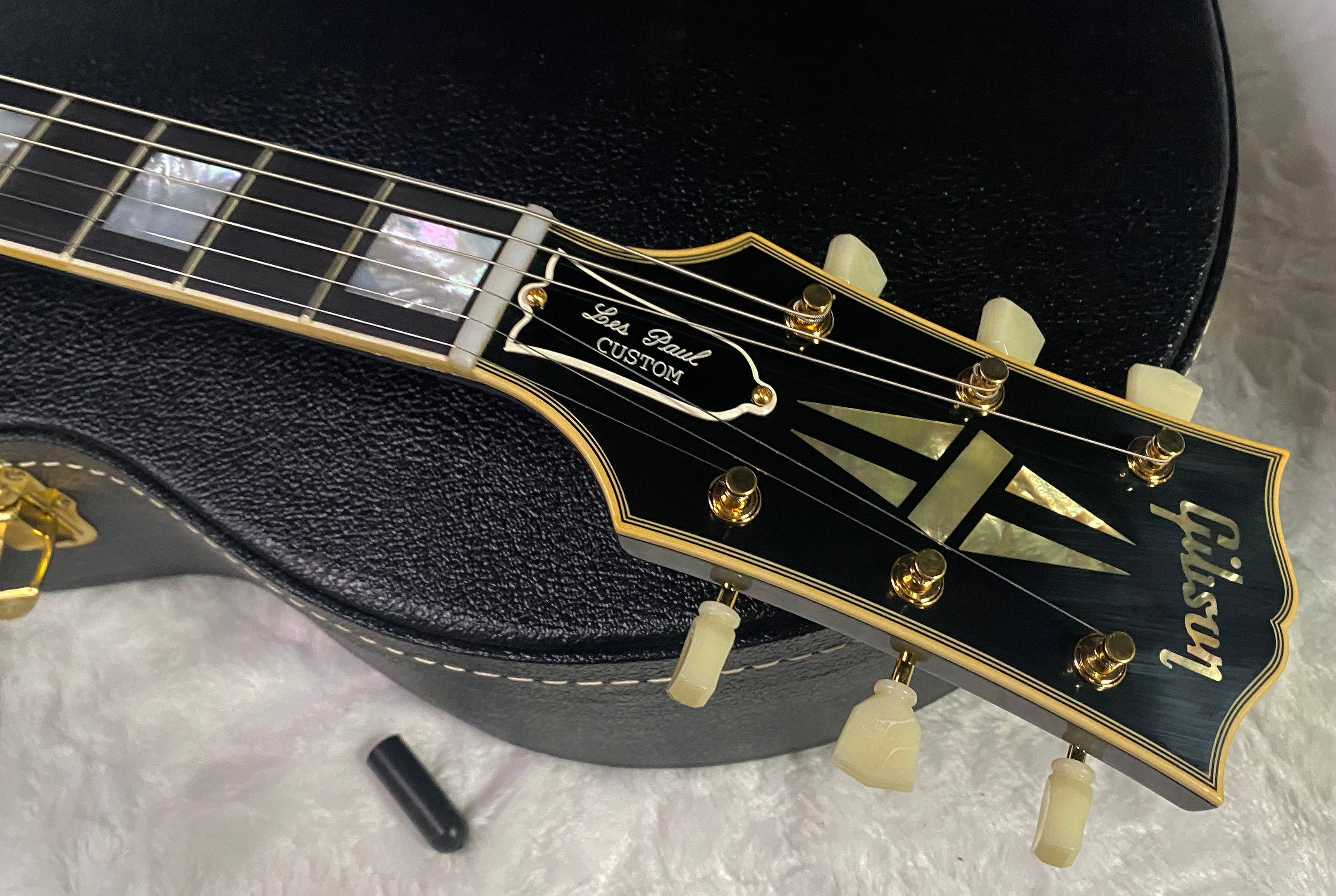 NEW! Gibson Les Paul Custom 3 Pick-UP 1957 Reissue VOS Custom Shop Authorized Dealer Bigsby - Only 9.5lbs - G07269