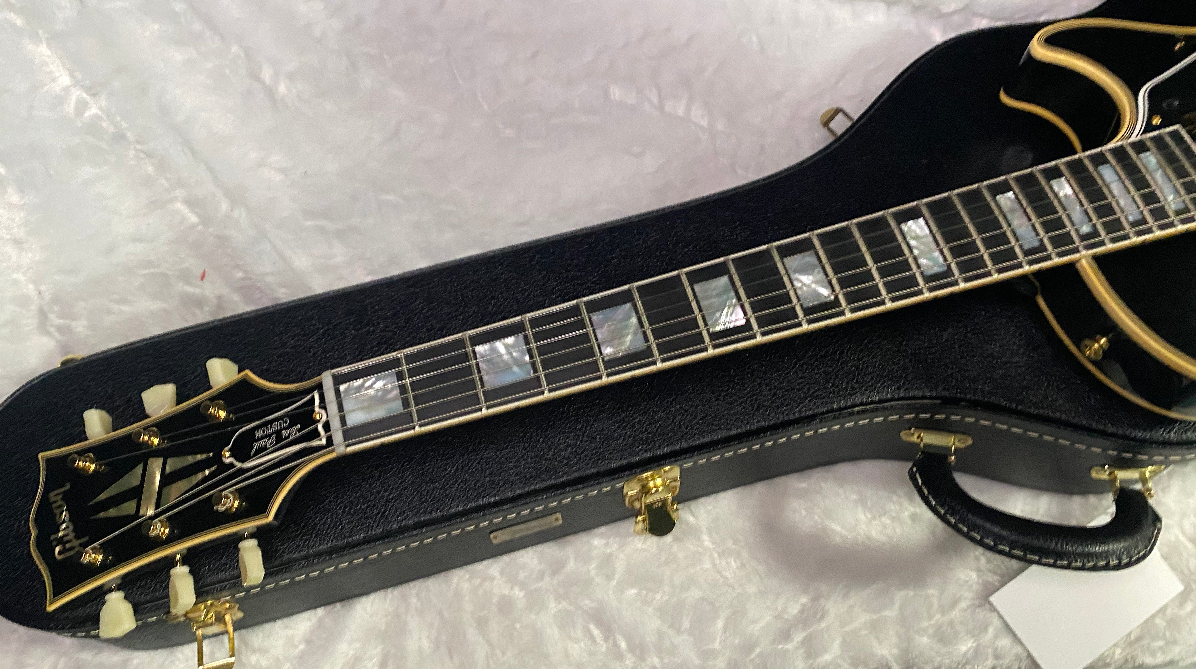 NEW! Gibson Les Paul Custom 3 Pick-UP 1957 Reissue VOS Custom Shop Authorized Dealer Bigsby - Only 9.5lbs - G07269