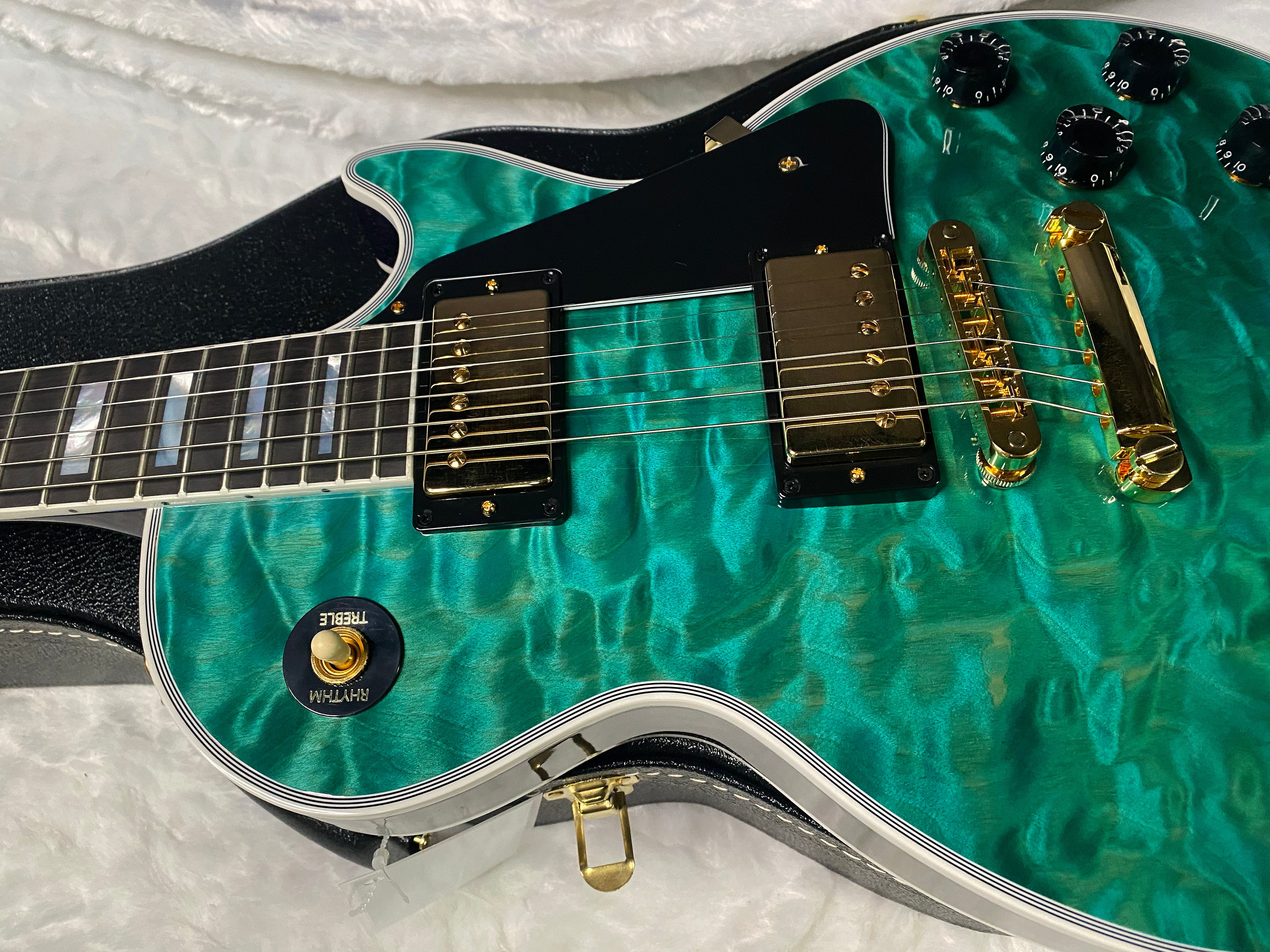 NEW! Gibson Dealer Select Custom Shop Les Paul Custom AAAAA Quilt 5AQ - Aqua Blue - Authorized Dealer - WOW! 9.6 lbs - G07305