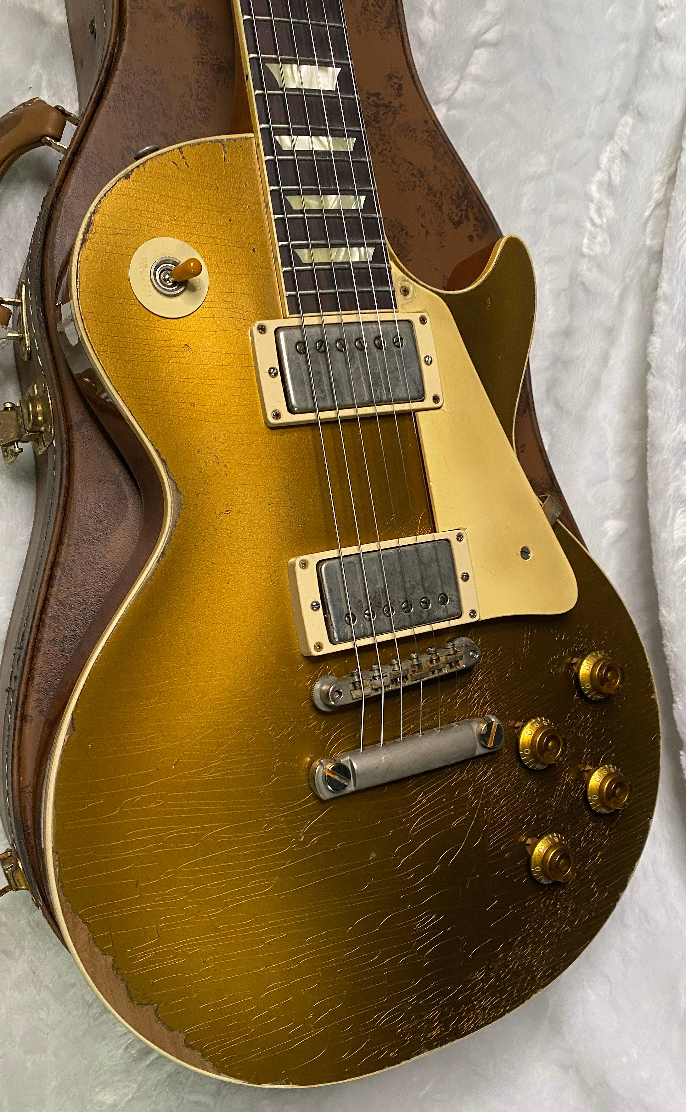NEW! Gibson Custom Shop '57 Les Paul Gold Top Reissue Ultra Heavy Murphy Lab - Authorized Dealer - 8.8 lbs! - G07284