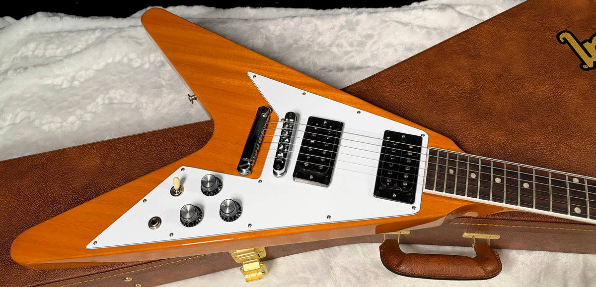 NEW! Gibson '70s Flying V - Antique Natural - Only 6.4 lbs - Original Case - Authorized Dealer - G07983