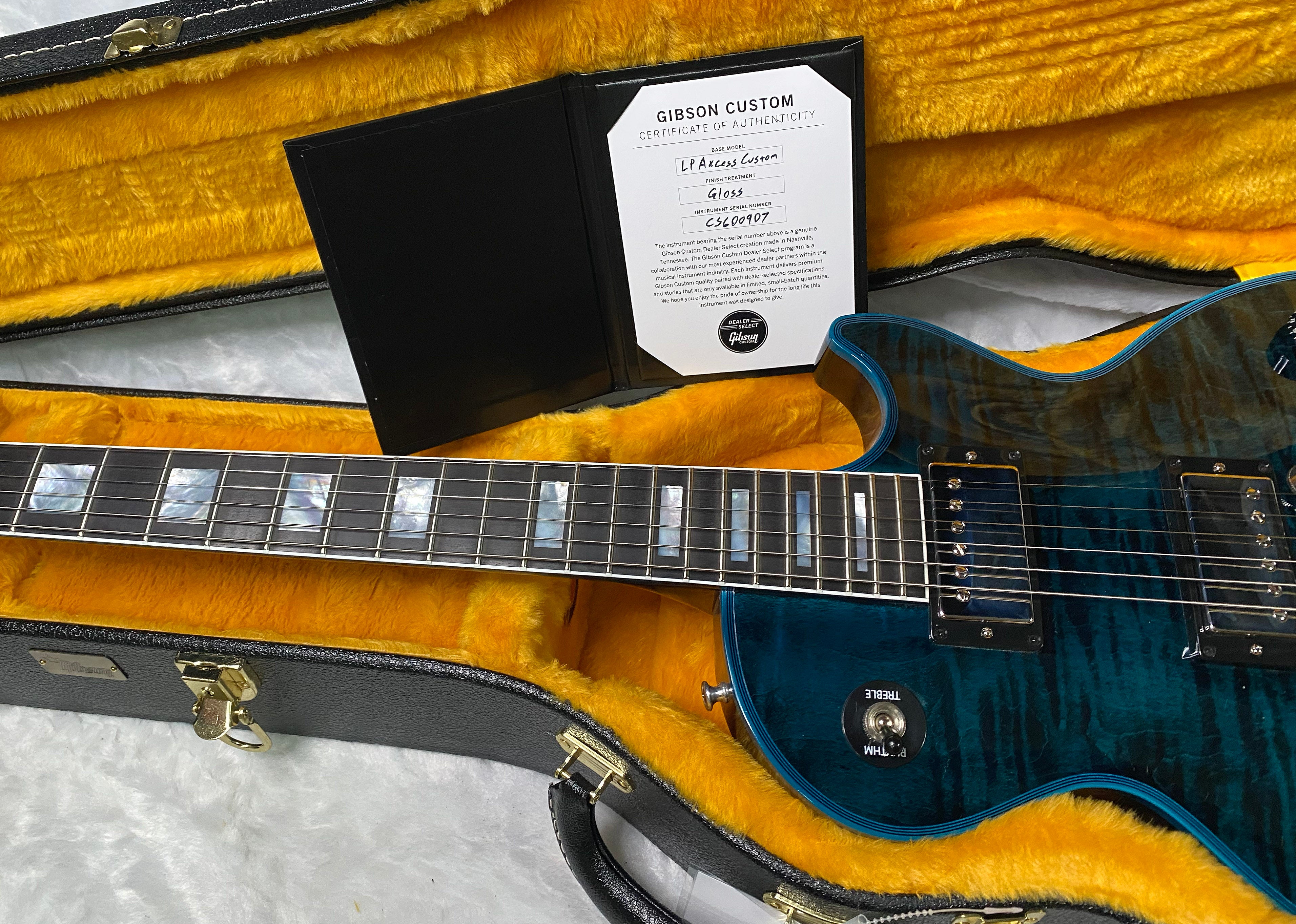NEW! Gibson Les Paul Custom Peacock Widow - Monster Flame Top! Limited Edition - Weighs in at 8.3 lbs - Authorized Dealer - G07310