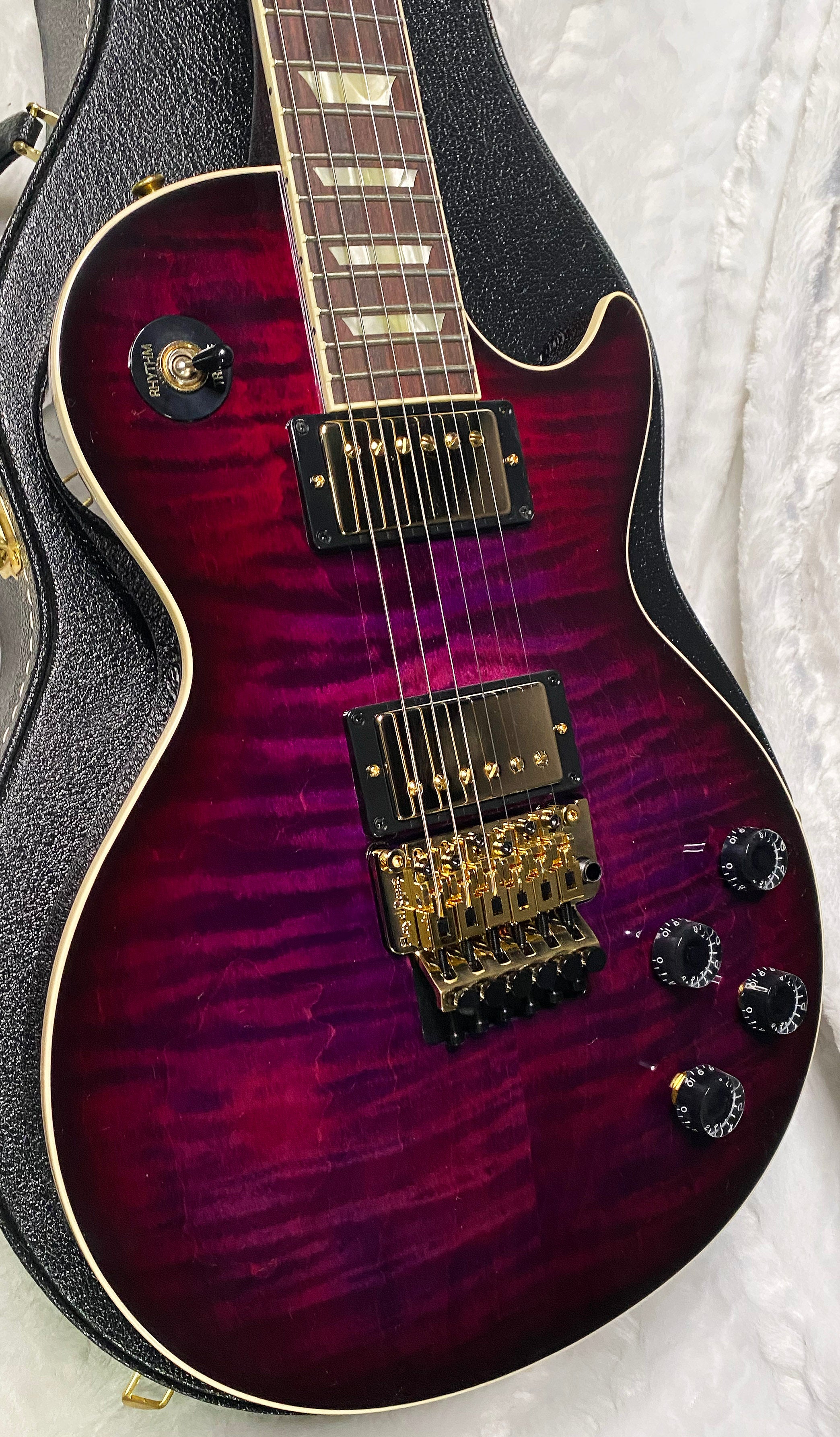 NEW! Gibson Custom Les Paul Axcess Standard Figured Top Floyd Rose Electric Guitar - Greatest Hits II - Authorized Dealer - Tri-Berry Burst - WOW! 8.3lbs - G07307