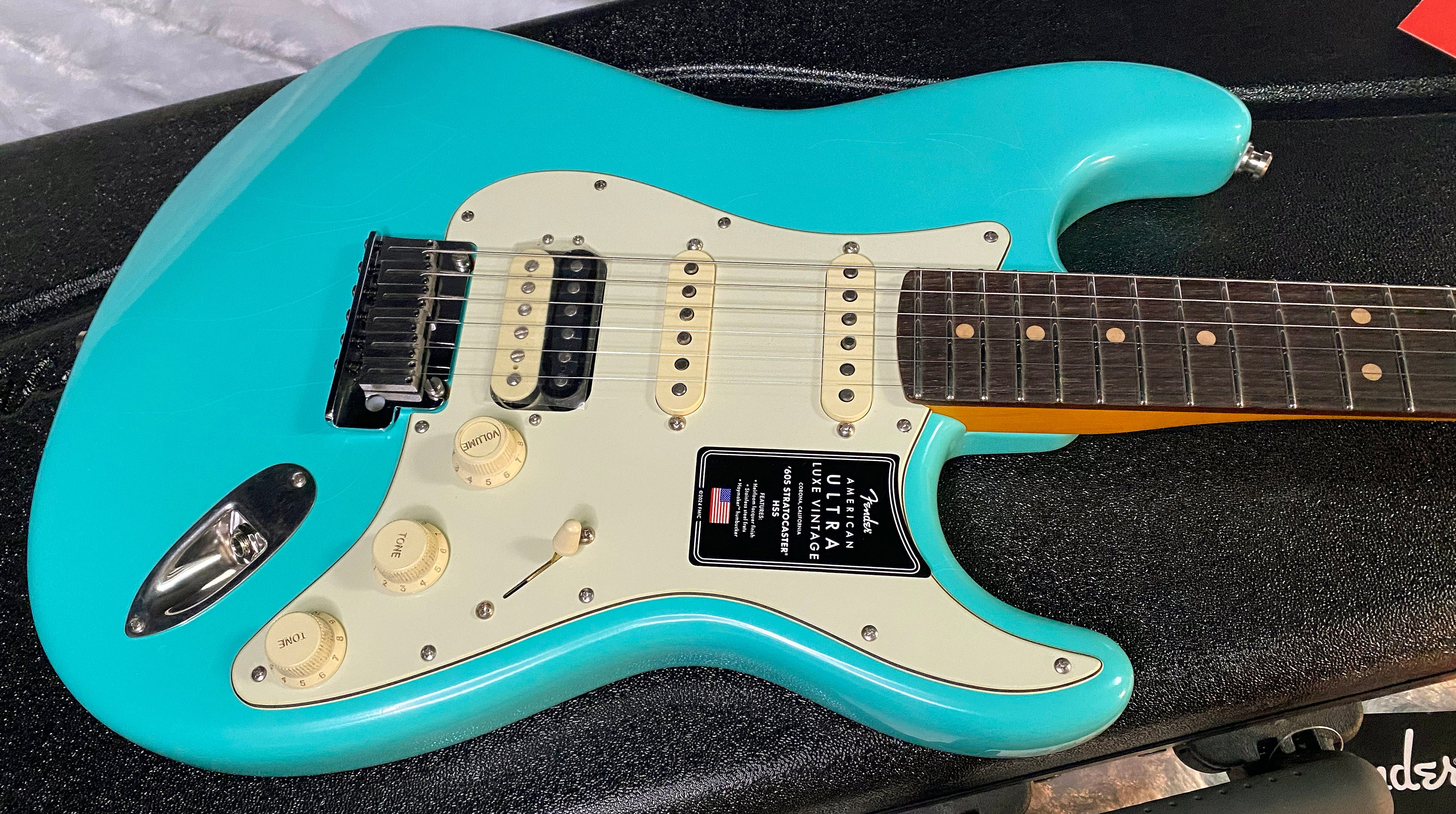 NEW! Fender American Ultra Luxe Vintage '60s Stratocaster HSS - Seafoam Green - Authorized Dealer - 7.9 lbs - G06662