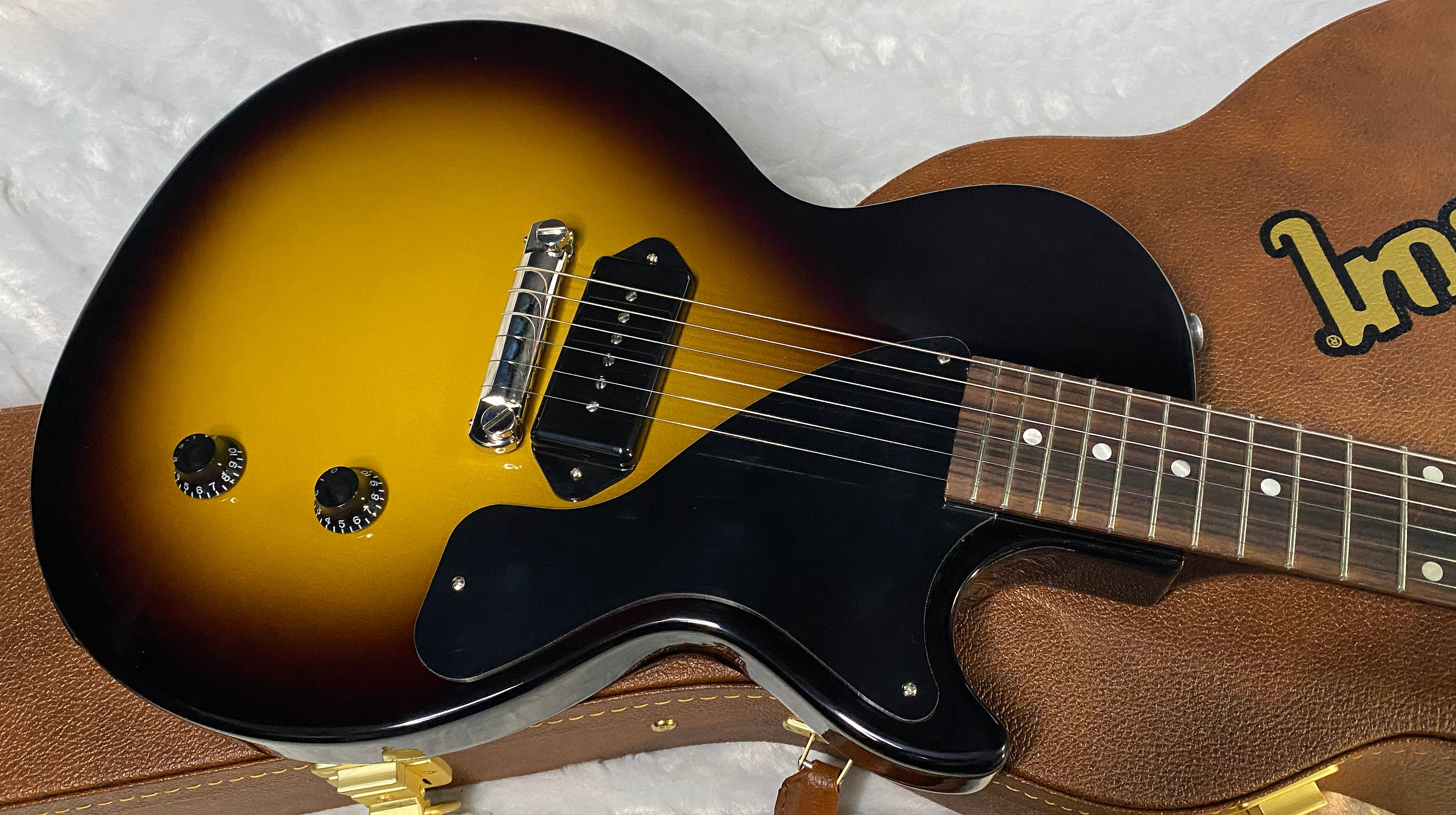 NEW ! Gibson Les Paul Junior - Vintage Sunburst - Authorized Dealer - Only 6.5 lbs - G06668