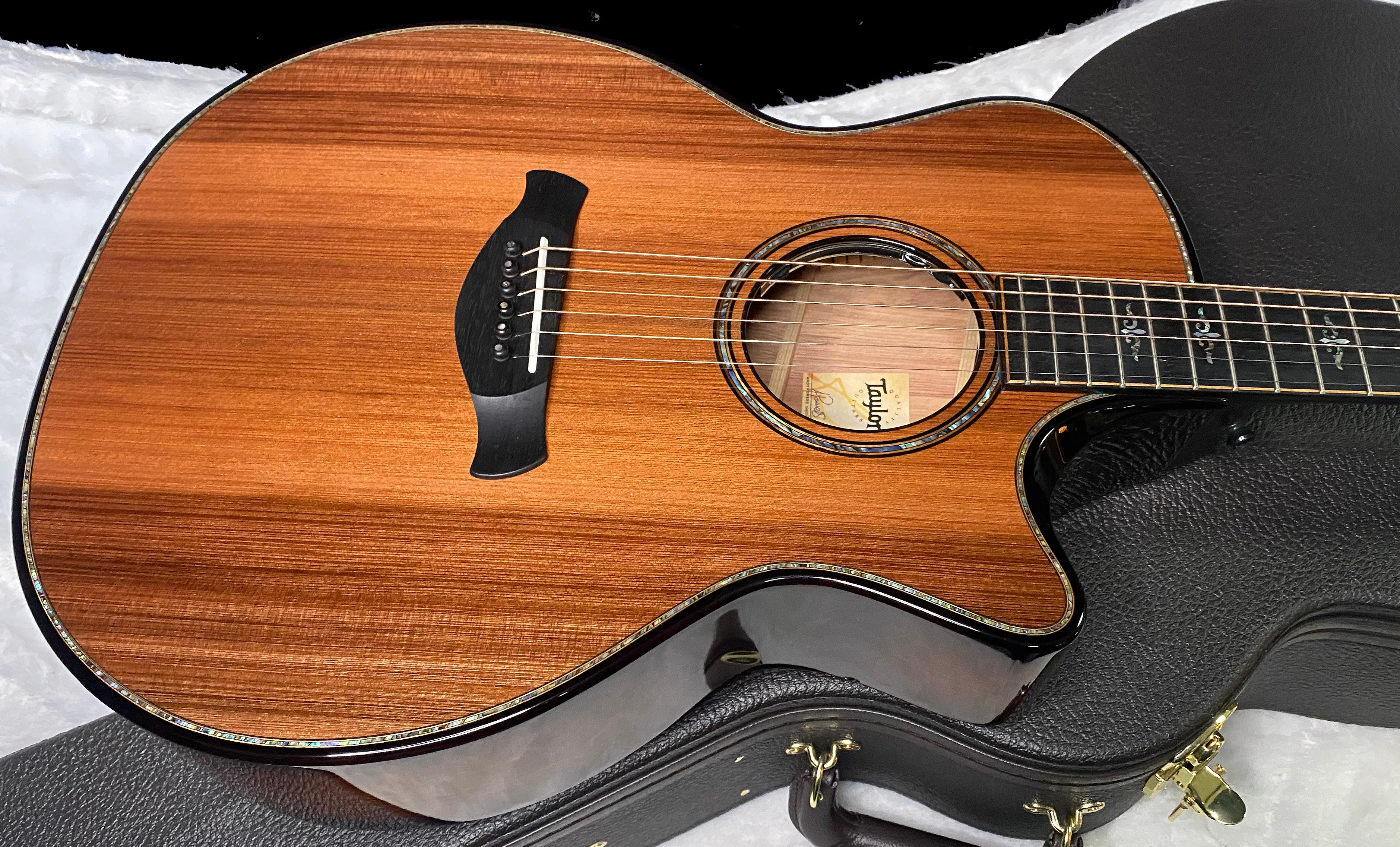 NEW! Taylor 914ce Builder's Edition Acoustic-Electric Guitar - Redwood - Authorized Dealer - 5.1 lbs - G07339