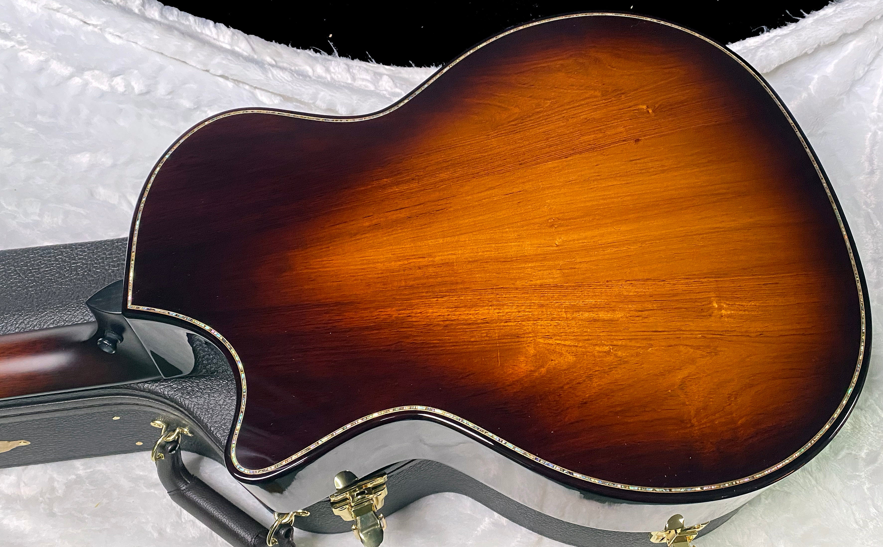 NEW! Taylor 914ce Builder's Edition Acoustic-Electric Guitar - Redwood - Authorized Dealer - 5.1 lbs - G07339