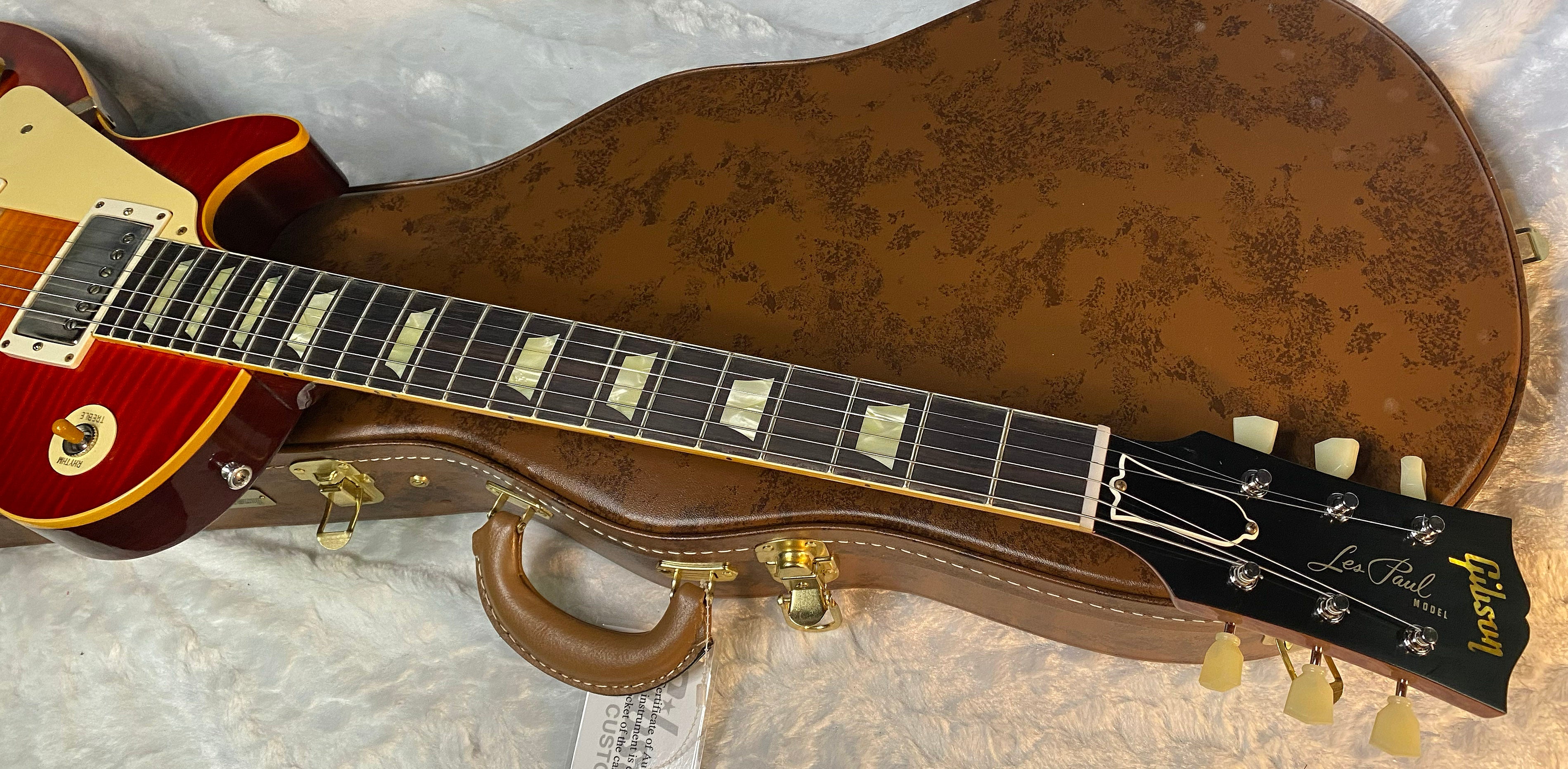 NEW ! Gibson Custom Shop 1959 Les Paul - Left Handed - Washed Cherry Sunburst - Authorized Dealer - Hand Picked KILLER Flame Top - VOS - 9 lbs - G06669