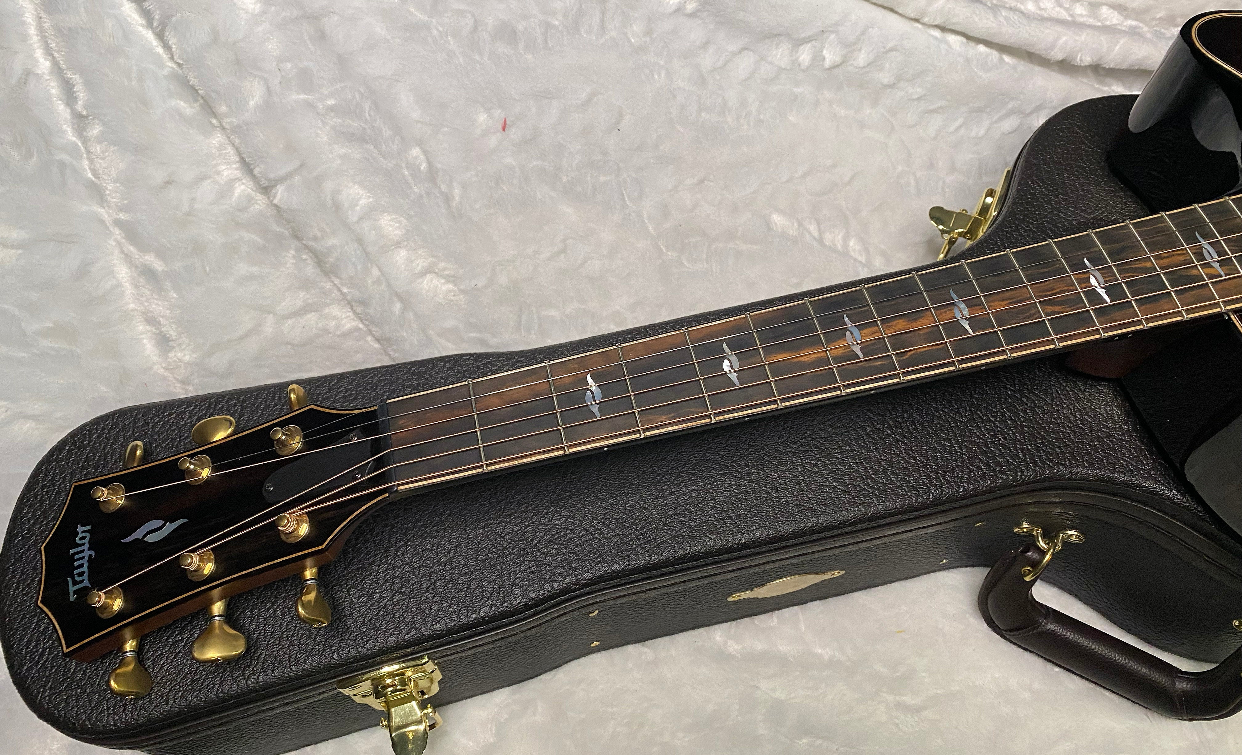 NEW! Taylor Builder's Edition 814ce Sinker Redwood Acoustic Guitar - Authorized Dealer - 4.8 lbs - G07340