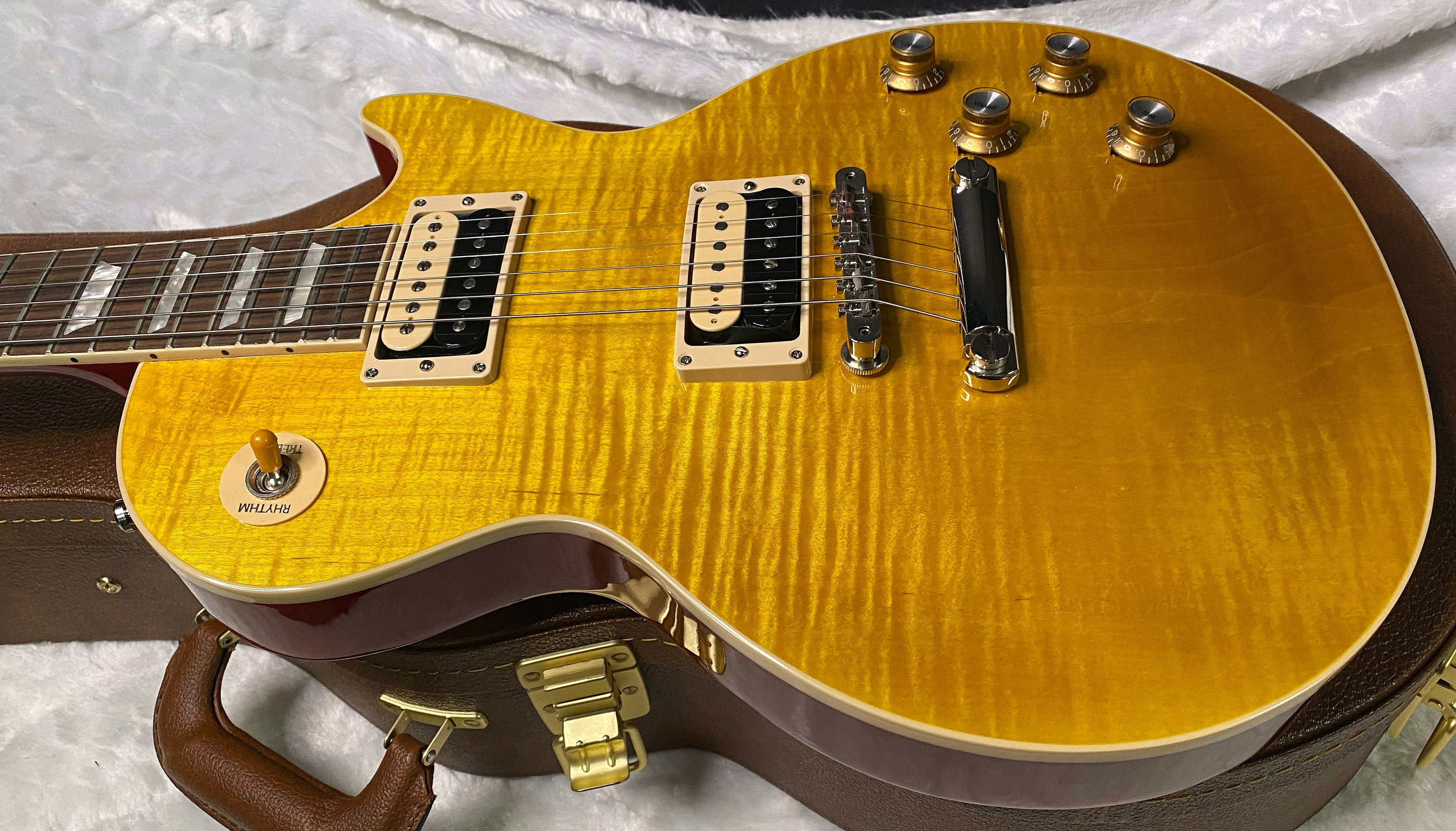 NEW ! Gibson Les Paul Slash - Appetite Burst - Beautiful Flame Top - Authorized Dealer - 9.7lbs - G07346