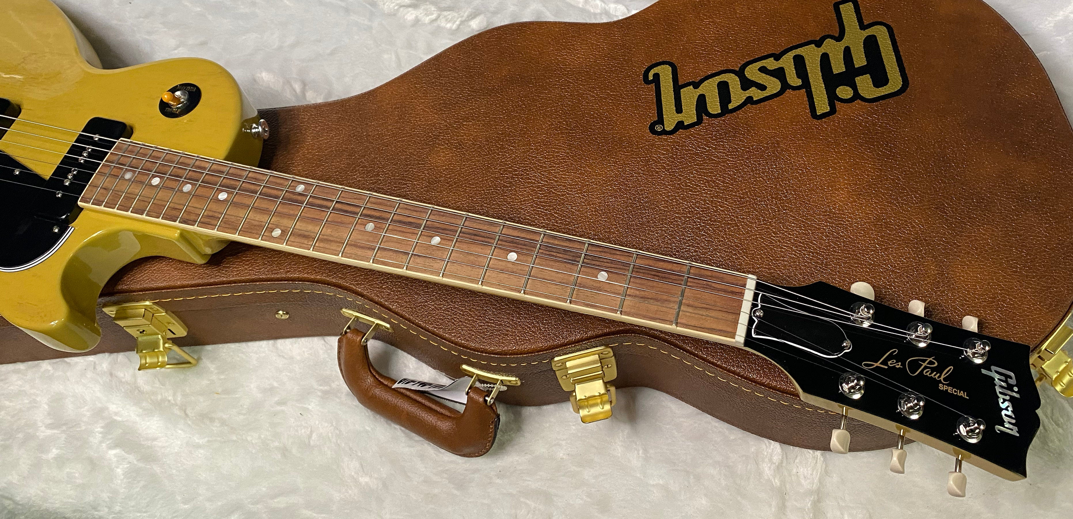 NEW ! Gibson Les Paul Special TV Yellow - 7.45 lbs - Authorized Dealer - G07345