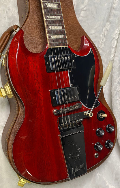 NEW! Gibson SG Standard '61 Maestro Vibrola Vintage Cherry - 6.95 lbs - Authorized Dealer! G07337