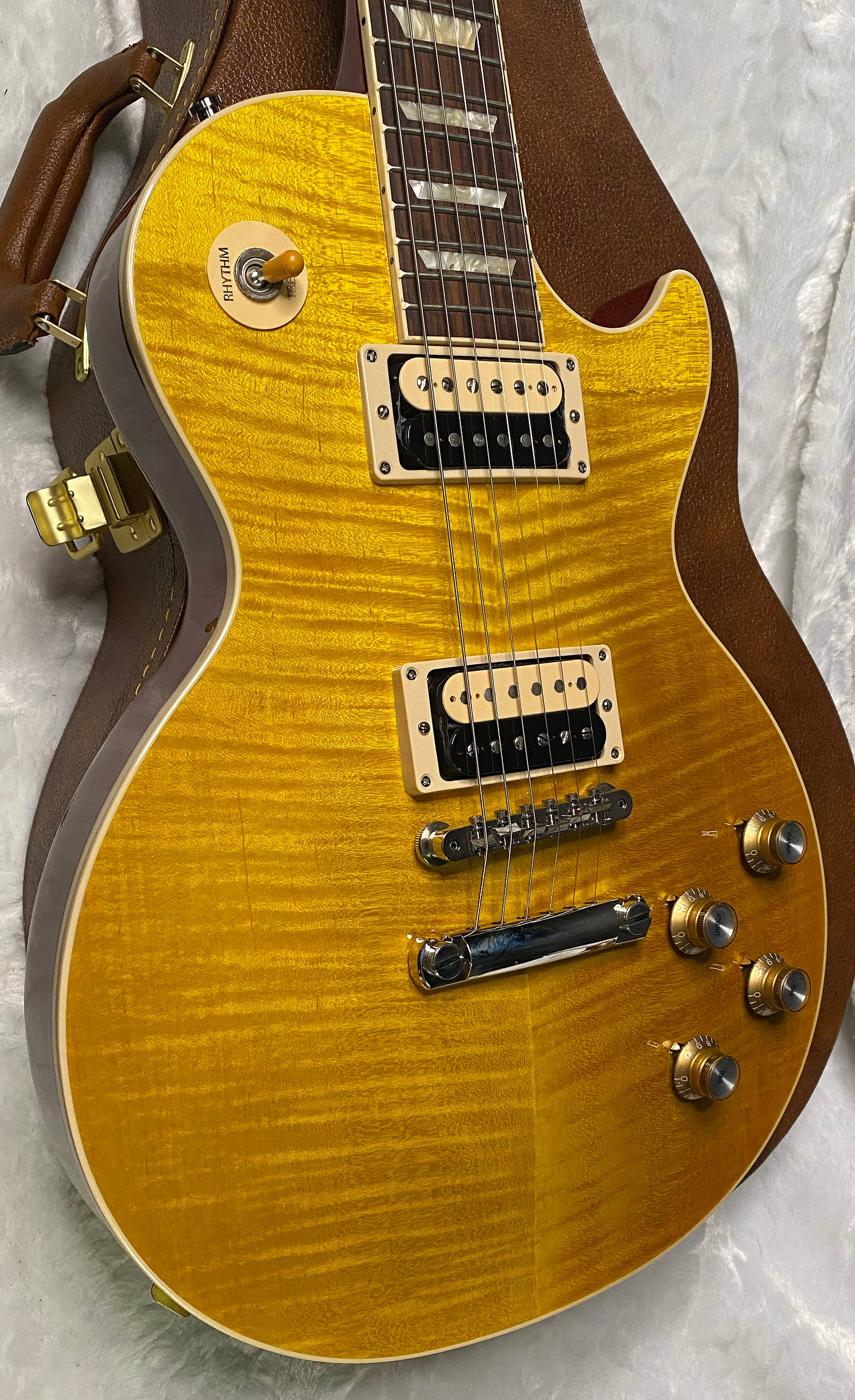 NEW ! Gibson Les Paul Slash - Appetite Burst - Beautiful Flame Top - Authorized Dealer - 9 lbs - G07348