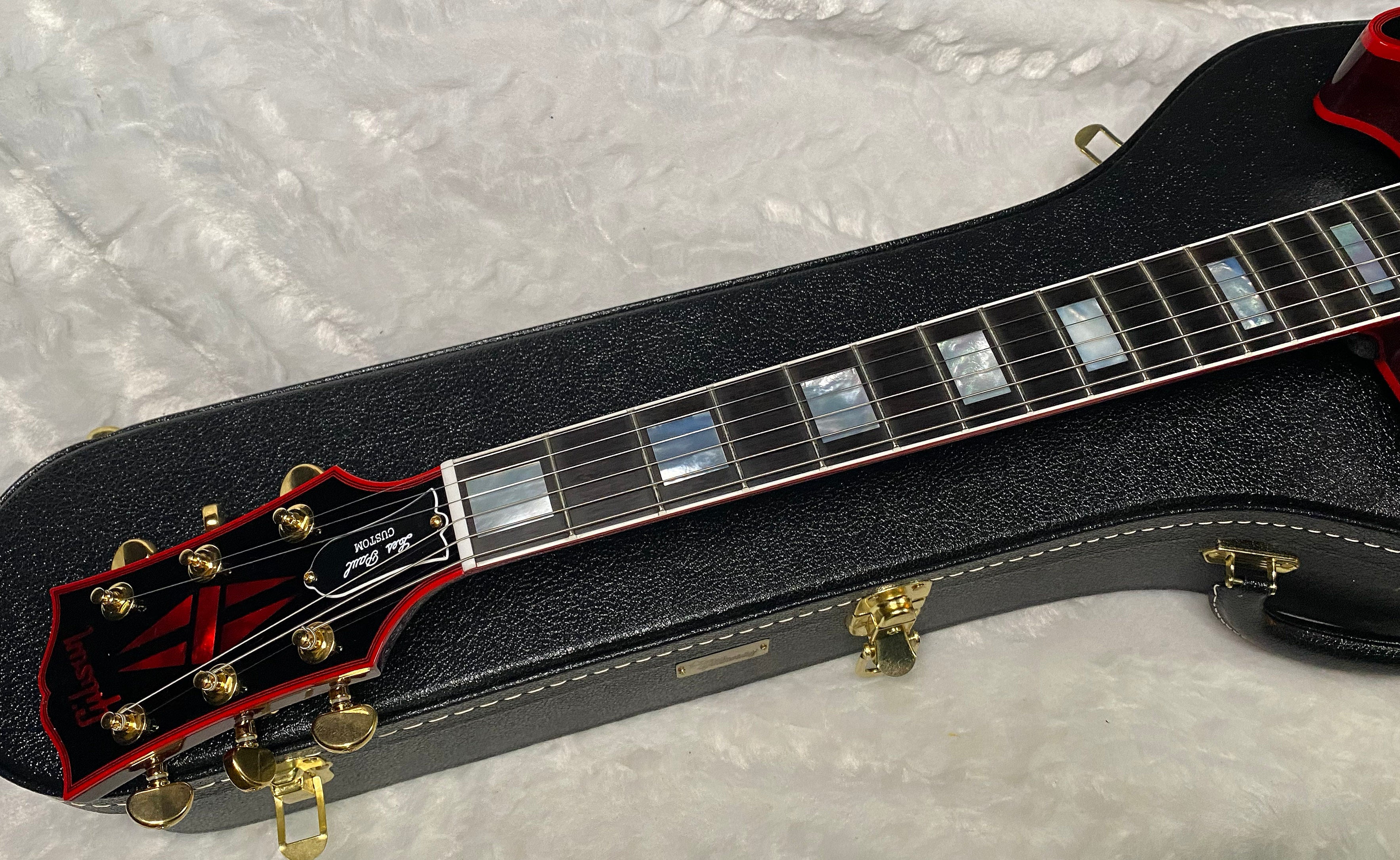 NEW! Gibson Dealer Select Custom Shop Les Paul Custom Red Widow AAA Figured Flame Top - Authorized Dealer - 10 lbs - G07343