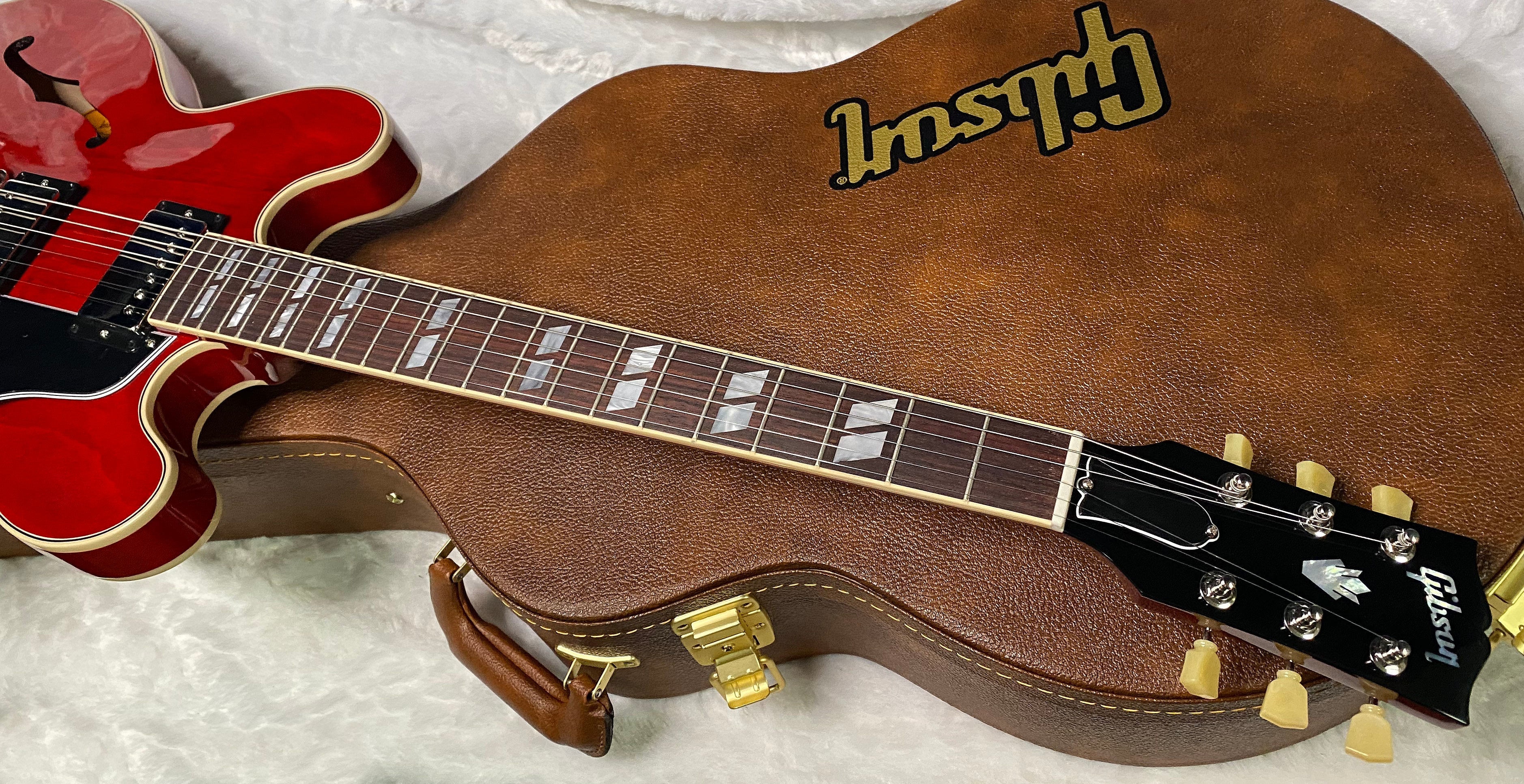 NEW ! Gibson ES-345 Semi Hollowbody Electric Guitar - Sixties 60's Cherry Finish - 8.6 lbs - Authorized Dealer - G07338