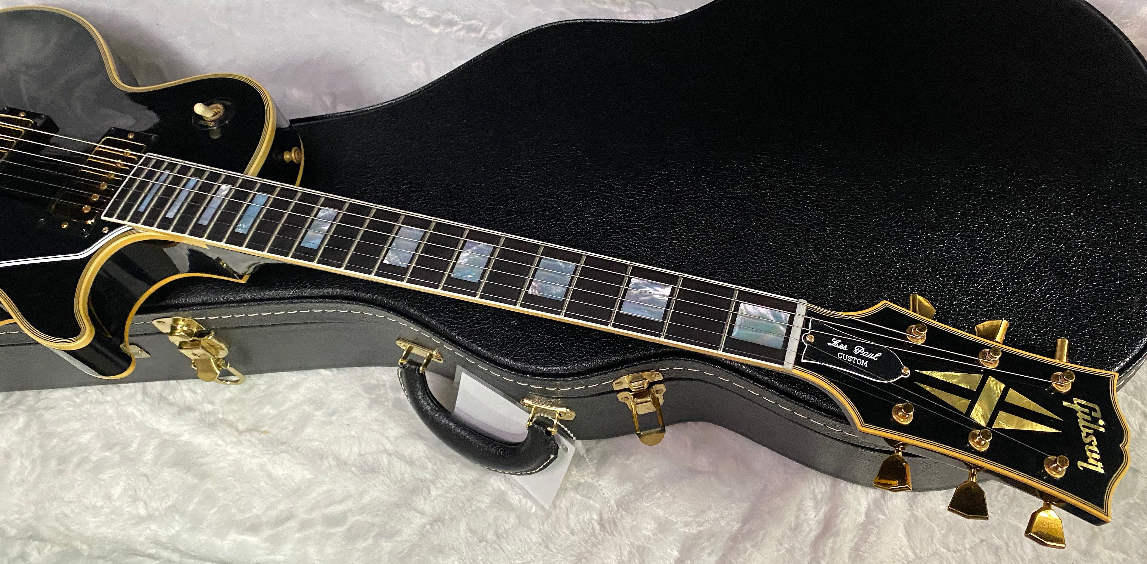NEW! Gibson Custom Shop Murphy Lab '68 Les Paul Custom Reissue Ultra Light Aged Ebony Authorized Dealer - 9.6 lbs - G07313