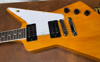 NEW! Gibson '70s Explorer - Antique Natural - Authorized Dealer - Only 7.1 - G07320