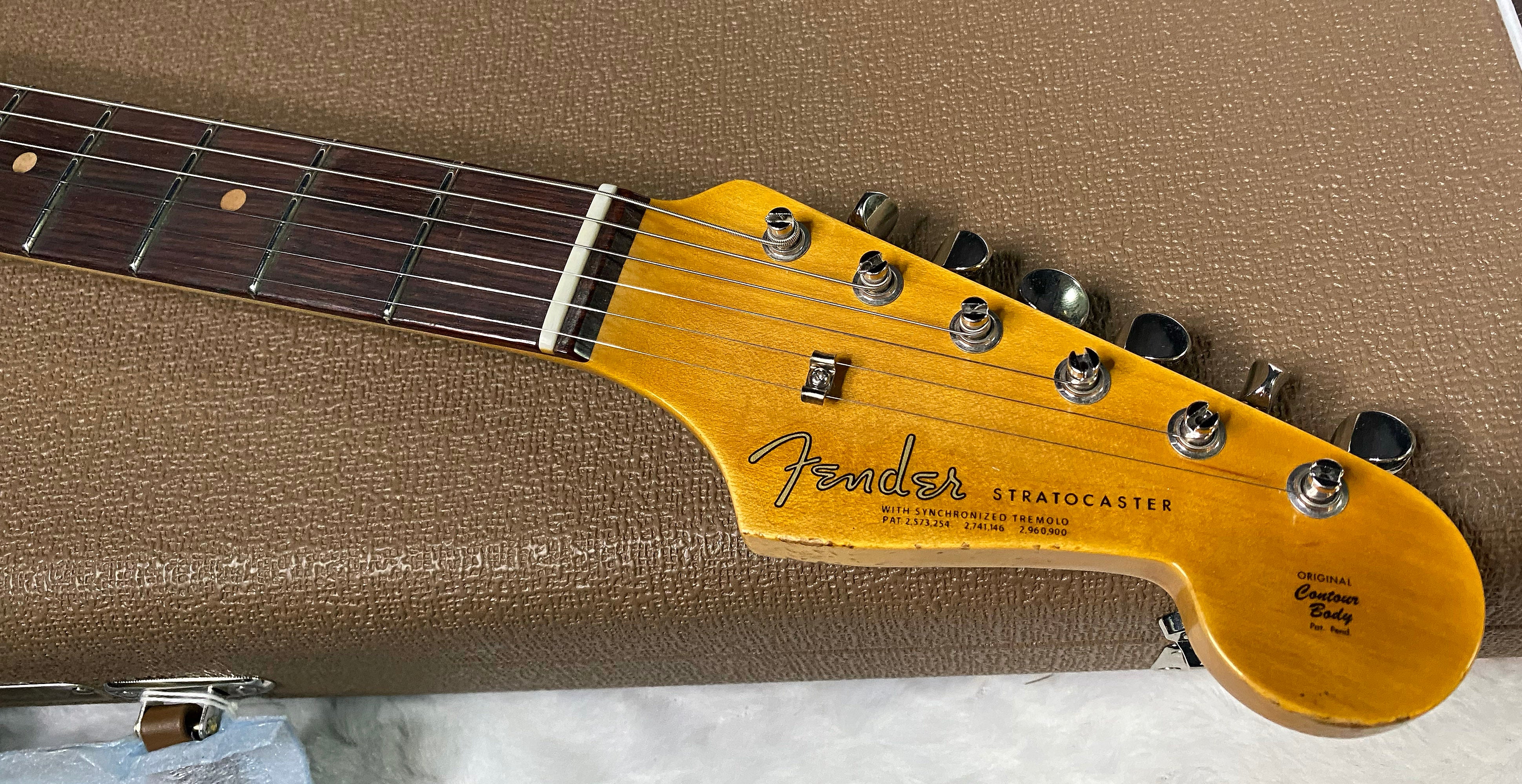 NEW! Fender Custom Shop Late-1962 Stratocaster Relic with Closet Classic Hardware - Super-Faded Aged Shell Pink - Only 7.5lbs - Authorized Dealer - G06688