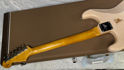 NEW! Fender Custom Shop Late-1962 Stratocaster Relic with Closet Classic Hardware - Super-Faded Aged Shell Pink - Only 7.5lbs - Authorized Dealer - G06688