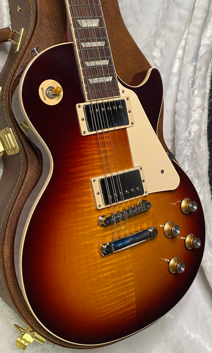NEW! Gibson Les Paul Standard '60s Bourbon Burst - Curly Flame Maple Top - Authorized Dealer - Only 8.7 lbs - G07300