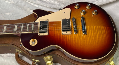 NEW! Gibson Les Paul Standard '60s Bourbon Burst - Curly Flame Maple Top - Authorized Dealer - Only 8.7 lbs - G07300