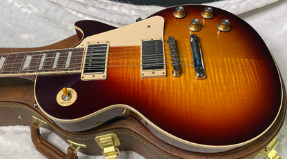 NEW! Gibson Les Paul Standard '60s Bourbon Burst - Curly Flame Maple Top - Authorized Dealer - Only 8.7 lbs - G07300