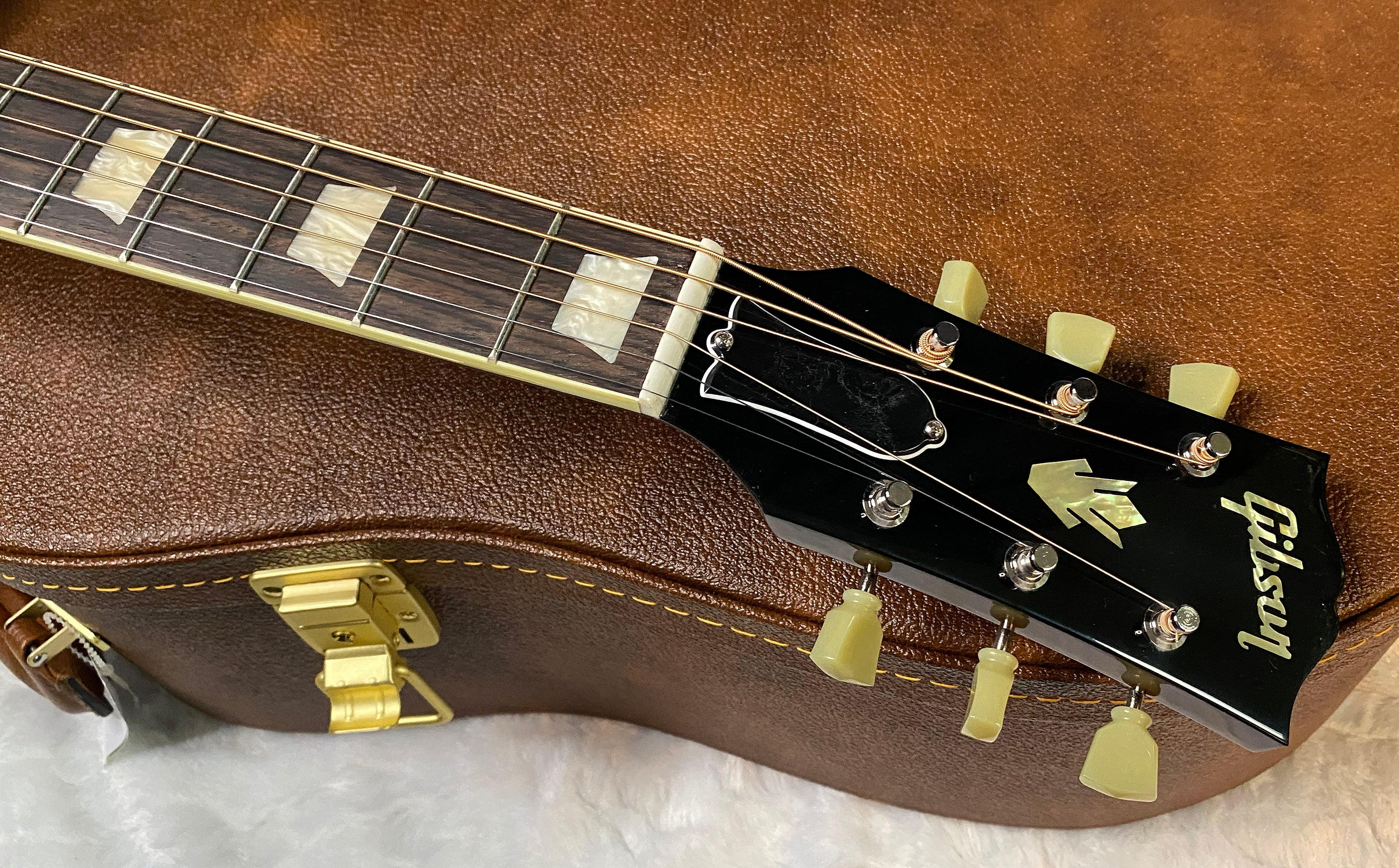 NEW ! Gibson J-160E Original - Vintage Sunburst - 4.55 lbs - Authorized Dealer - In Stock - G06689
