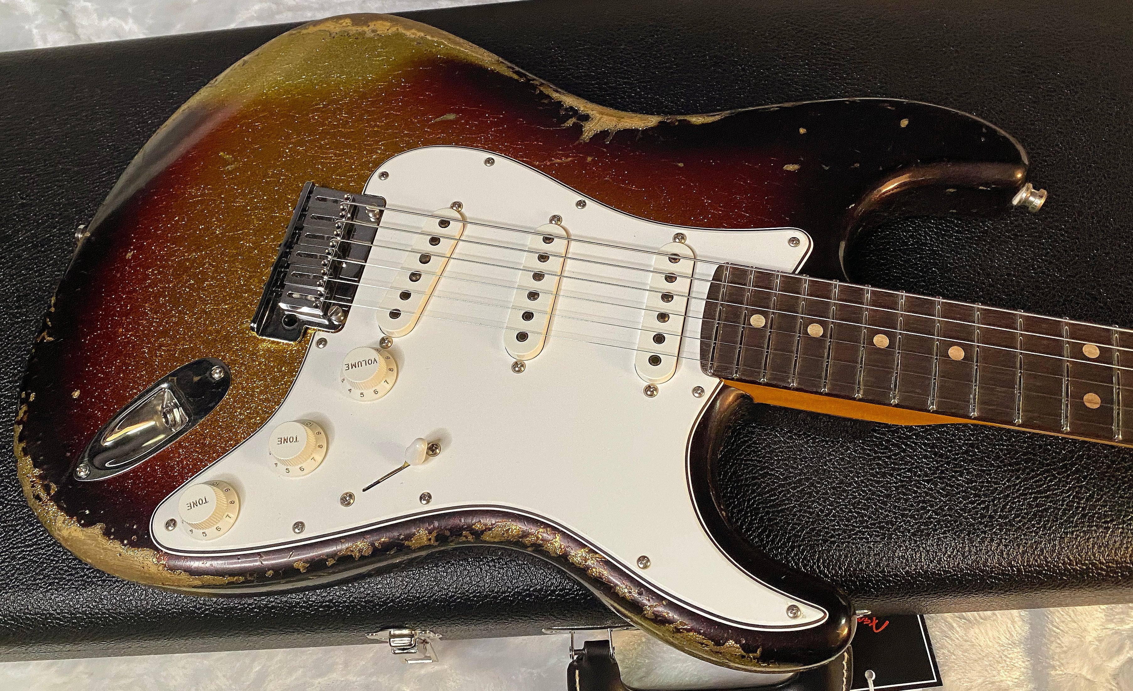 NEW! Fender Custom Shop Custom Deluxe Stratocaster Heavy Relic - Ash Body - 3-Tone Sunburst Sparkle - Matching Peg Head - Authorized Dealer - 7.9 lbs - G05871