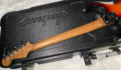 NEW ! Jackson Custom Shop Dinky HSH - Roasted Maple Neck & Ebony Fretboard - DK - Sunburst - Authorized Dealer - 8.1 lbs - G06693
