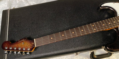 NEW! Fender Custom Shop Custom Deluxe Stratocaster Heavy Relic - Ash Body - 3-Tone Sunburst Sparkle - Matching Peg Head - Authorized Dealer - 7.9 lbs - G05871