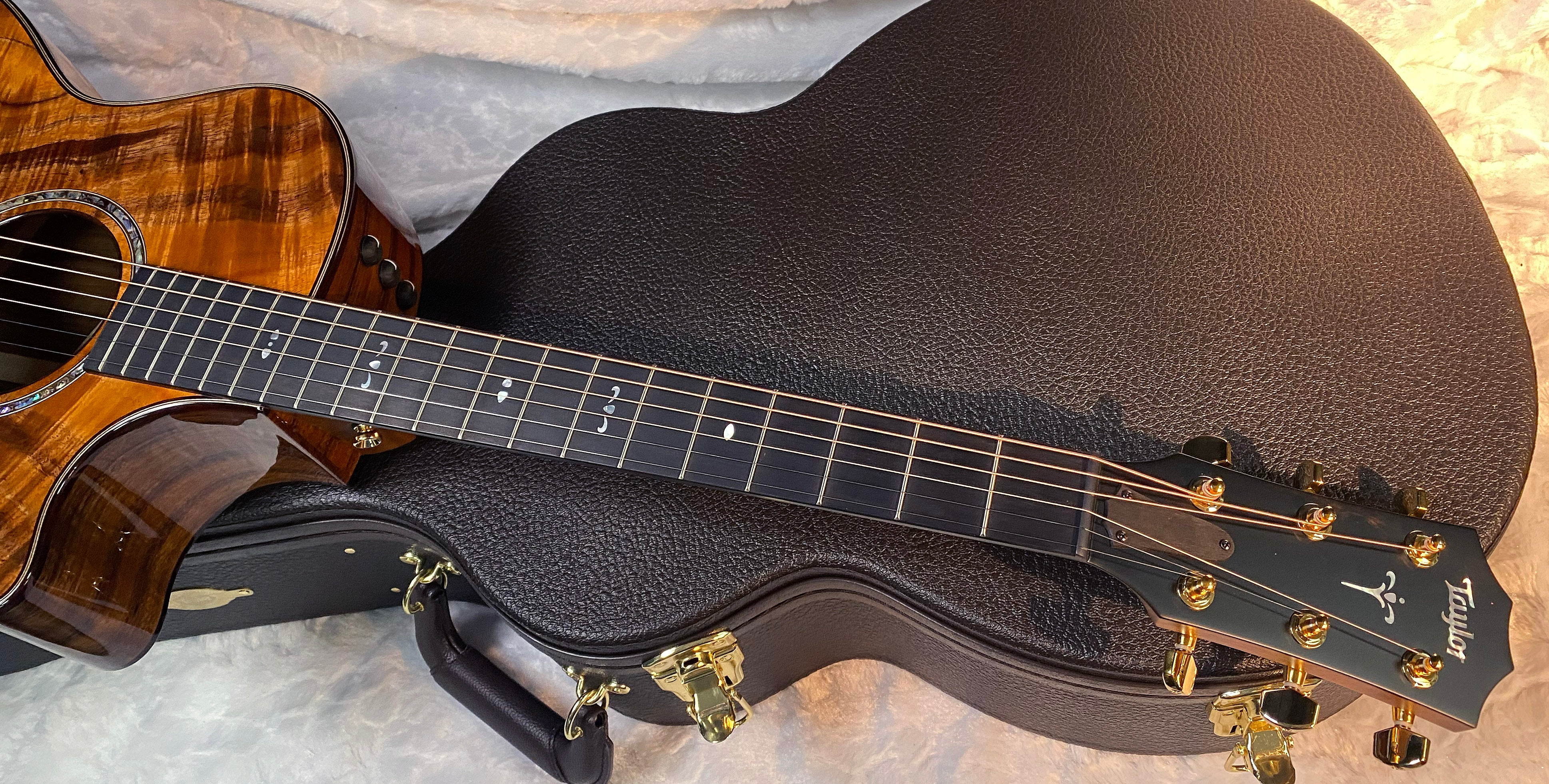 NEW! Taylor Custom 724ce Acoustic-Electric Guitar - Natural Gloss - AAAAA Hand Picked Koa - WOW! Authorized Dealer - G06694