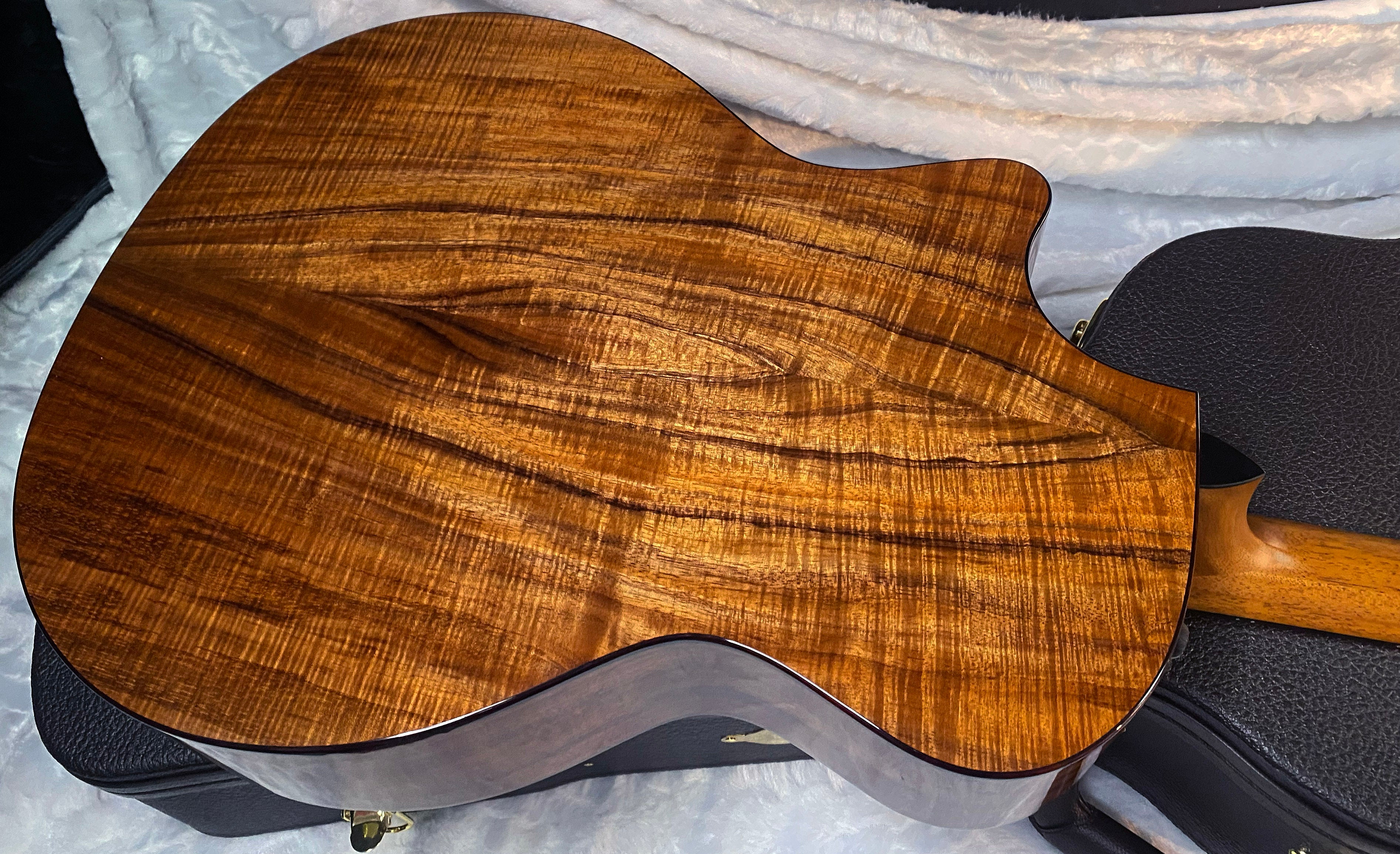 NEW! Taylor Custom 724ce Acoustic-Electric Guitar - Natural Gloss - AAAAA Hand Picked Koa - WOW! Authorized Dealer - G06694