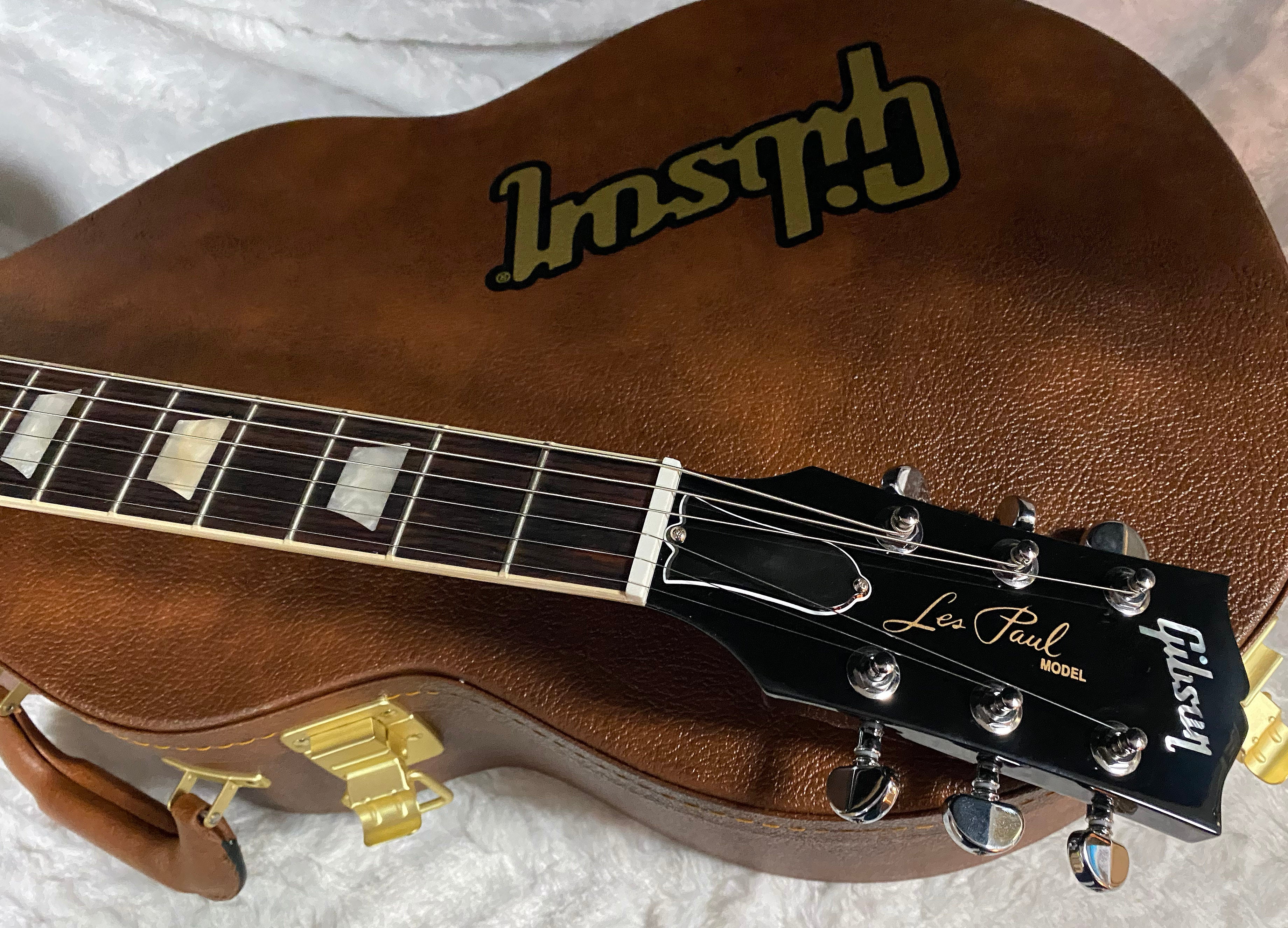 NEW ! Gibson Noel Gallagher Les Paul Standard Electric Guitar - Ebony - 10.4lbs - Authorized Dealer - G07290