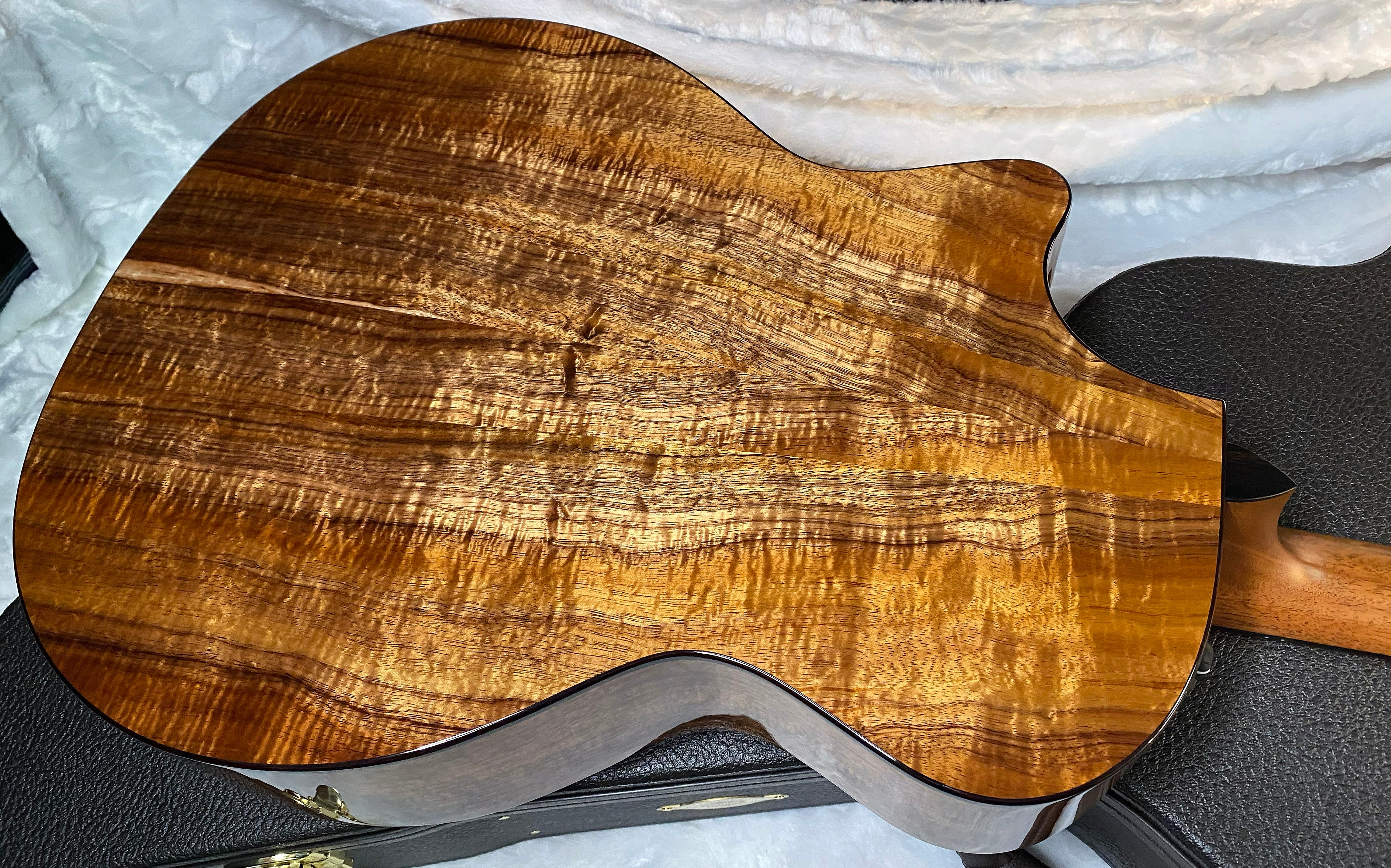 NEW! Taylor Custom 724ce Acoustic-Electric Guitar - Natural Gloss - AAAAA Hand Picked Koa - WOW! Authorized Dealer - G06695