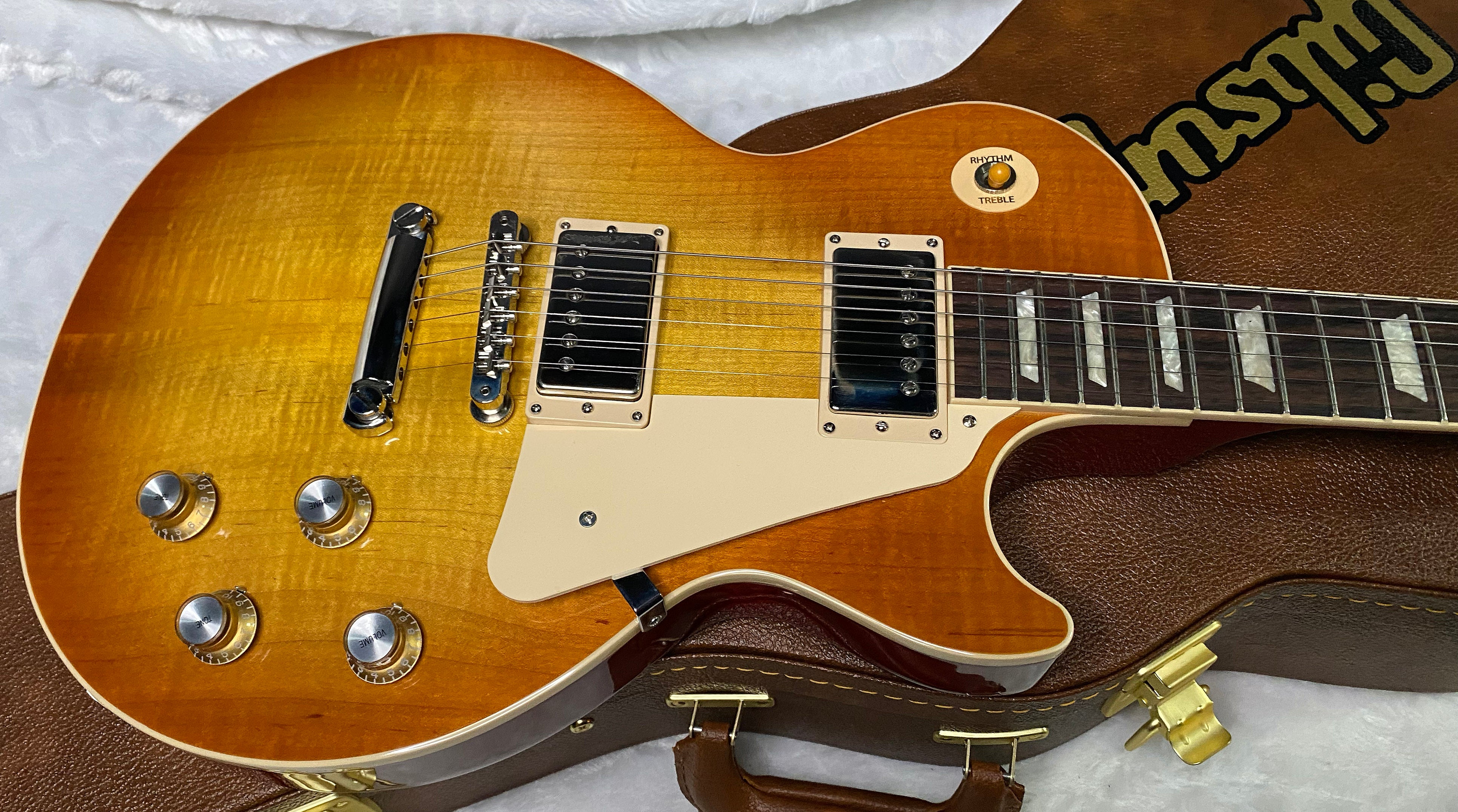 NEW ! Gibson Les Paul 60's Standard Unburst - Authorized Dealer - Flame Maple Top - Only 9.2lbs - G07297