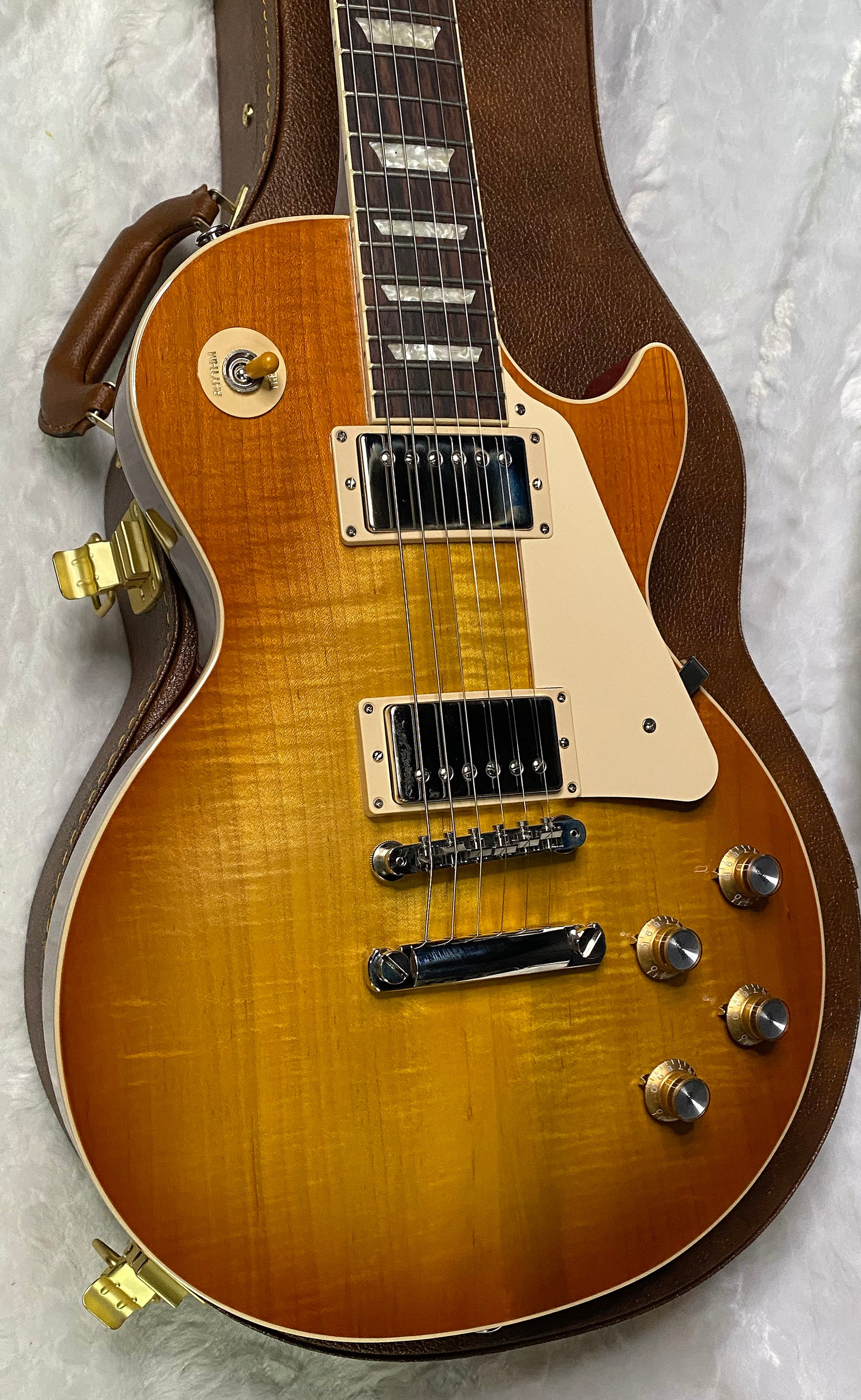 NEW ! Gibson Les Paul 60's Standard Unburst - Authorized Dealer - Flame Maple Top - Only 9.2lbs - G07297