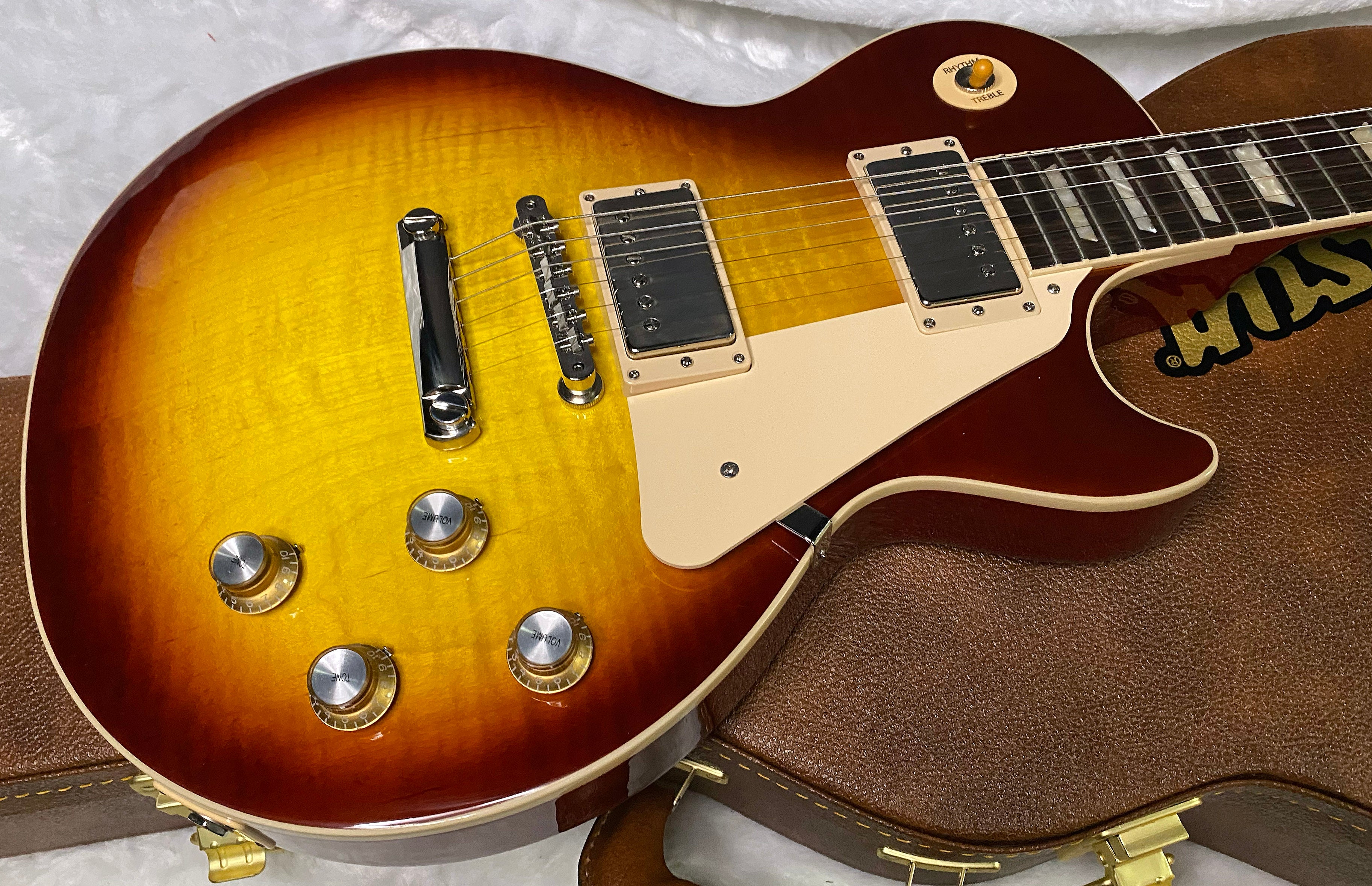 NEW! Gibson Les Paul 60's Standard Iced Tea - Authorized Dealer - Beautiful Curly Flame Maple Top - 9.35 lbs - G07289