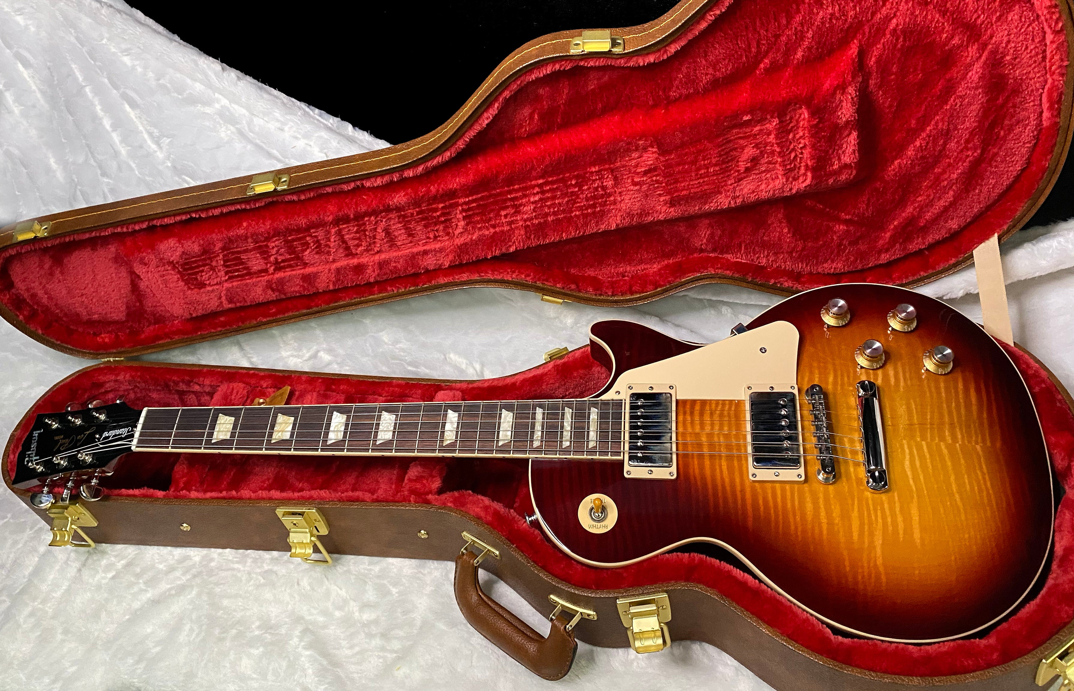 NEW! Gibson Les Paul Standard '60s Bourbon Burst - Curly Flame Maple Top - Authorized Dealer - 9.8 lbs - G07293