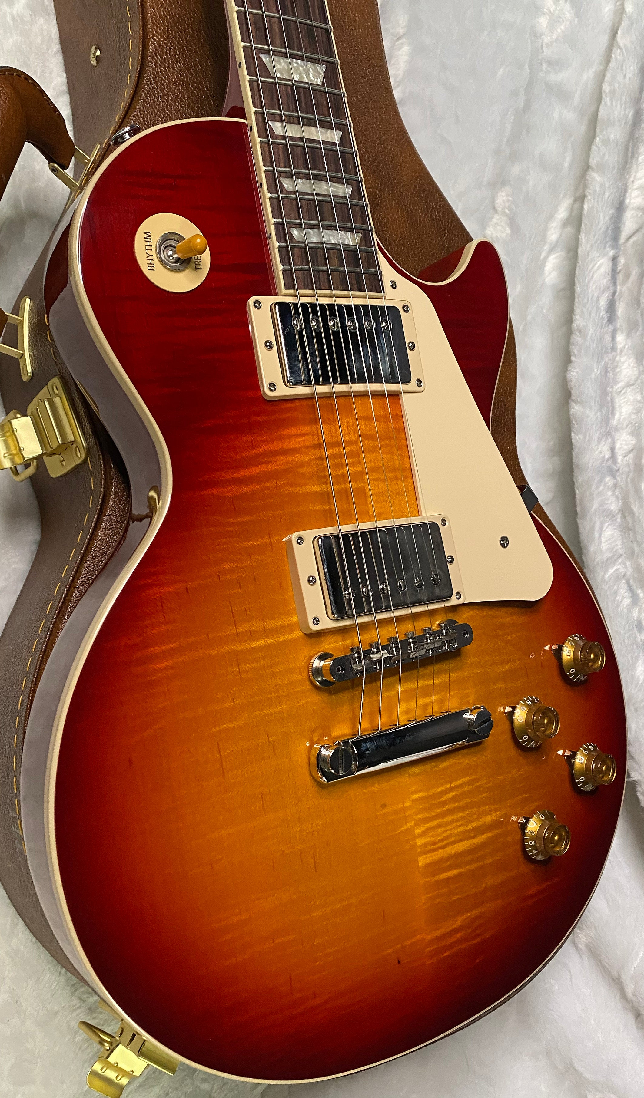 NEW ! Gibson Les Paul Standard '50s - Heritage Cherry Sunburst - Only 9.65 lbs - Authorized Dealer - G07312