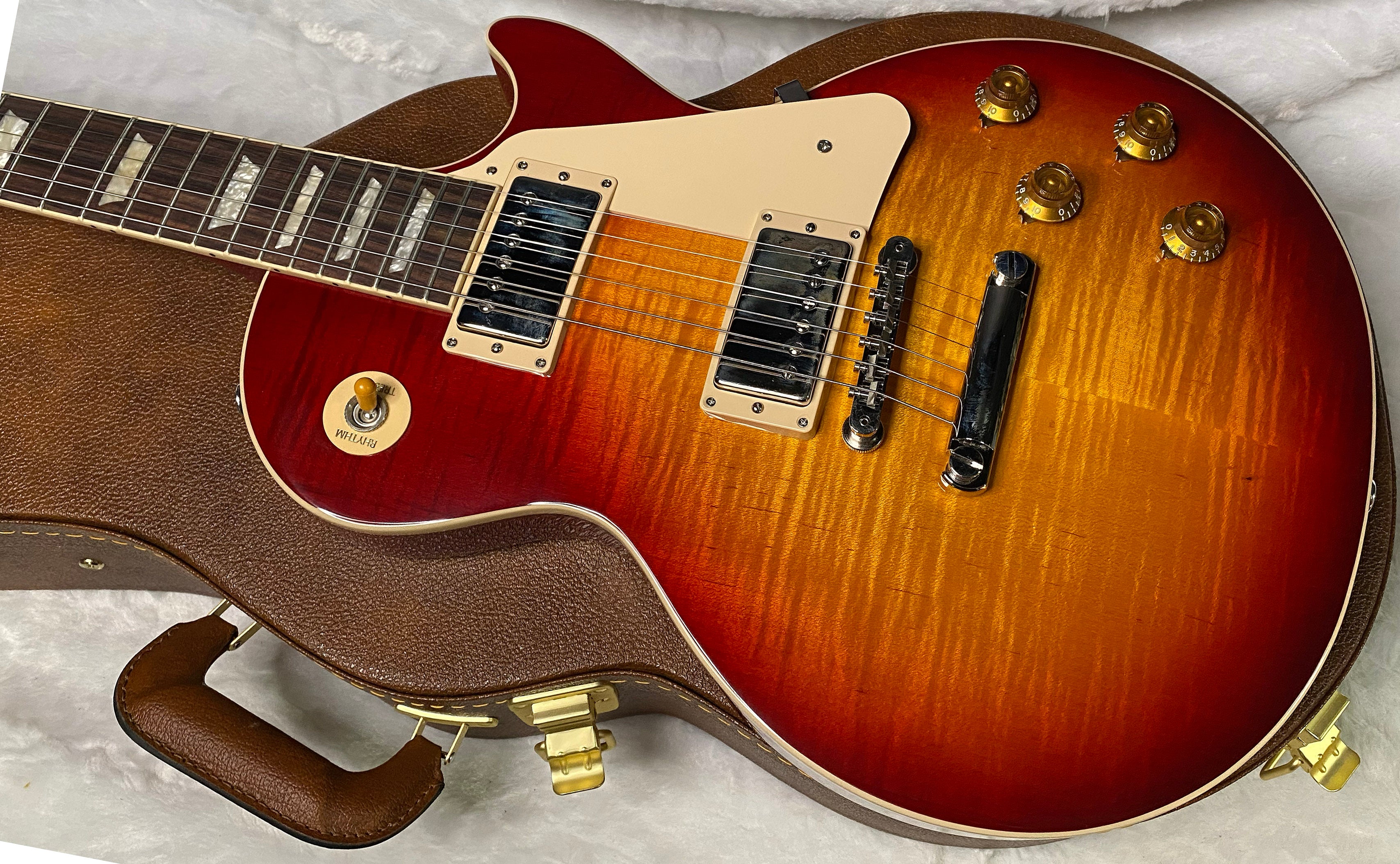 NEW ! Gibson Les Paul Standard '50s - Heritage Cherry Sunburst - Only 9.65 lbs - Authorized Dealer - G07312
