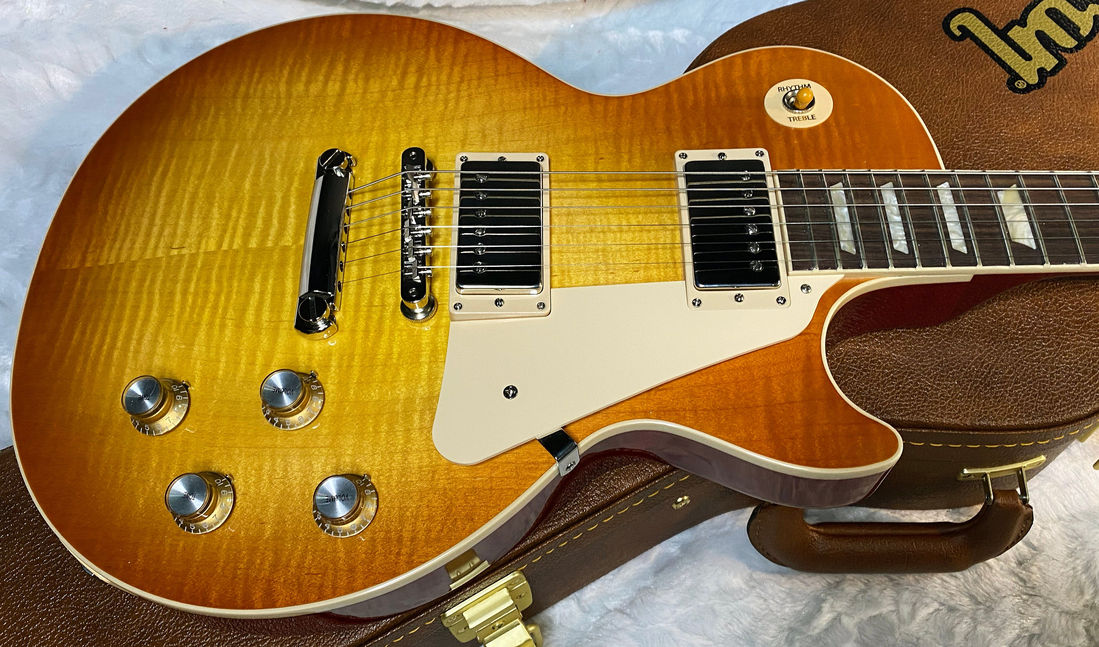 NEW ! Gibson Les Paul 60's Standard Unburst - Authorized Dealer - Flame Maple Top - 9.85lbs - G06706