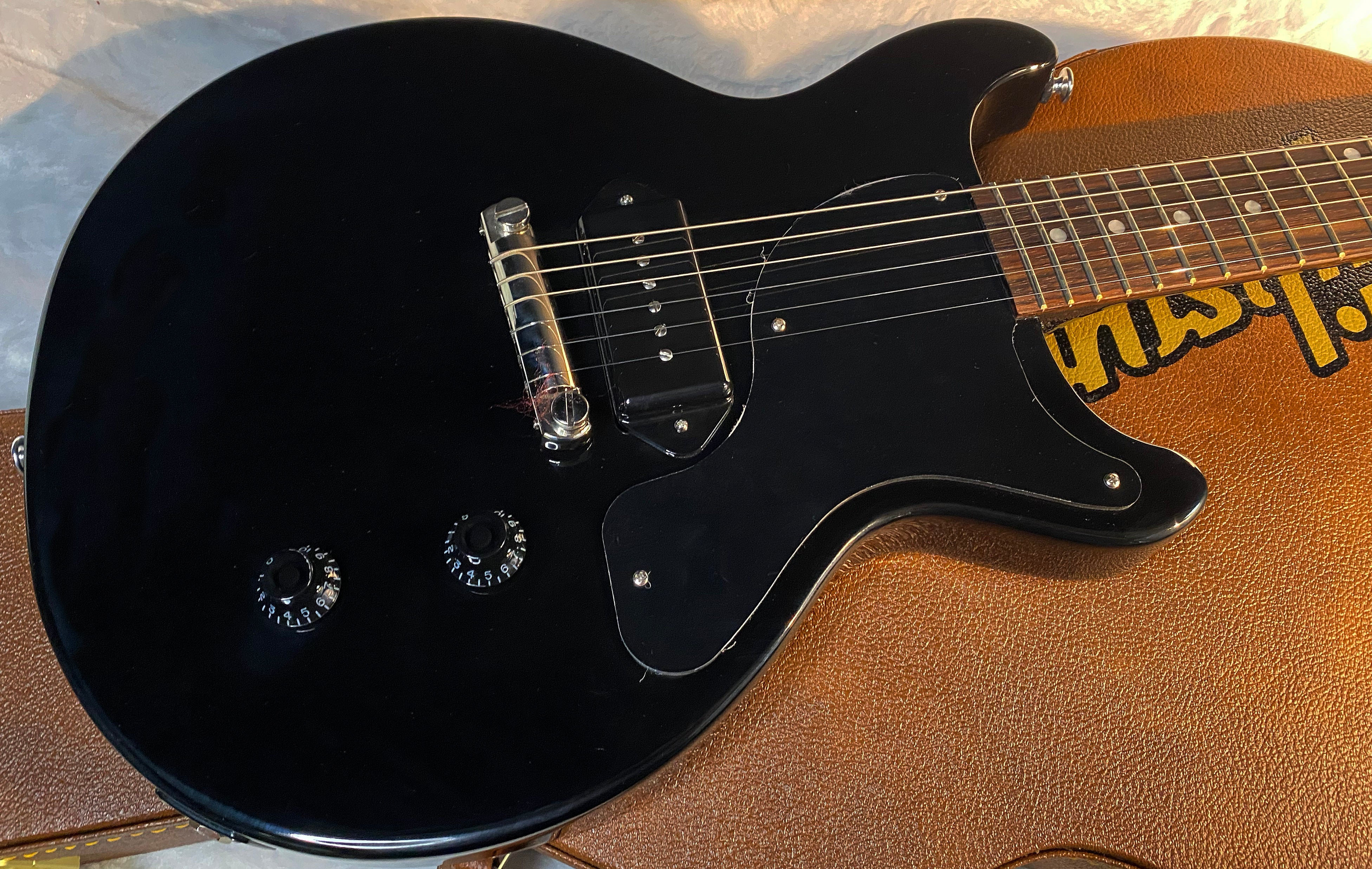 NEW! Gibson Les Paul Junior DC Double Cut - Ebony Finish - Authorized Dealer - 7.5 lbs - G06700